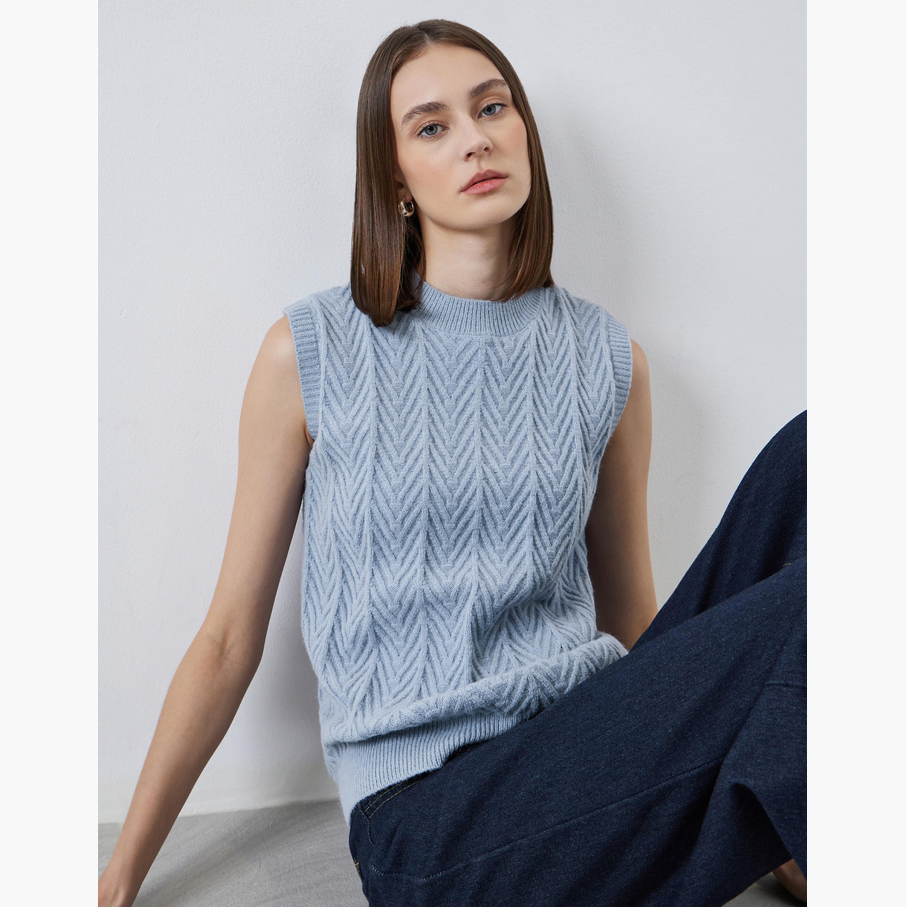 ستايلي - سترة زرقاء فاتحة بدون أكمام محبوكة-women-clothing-tshirts-image-1