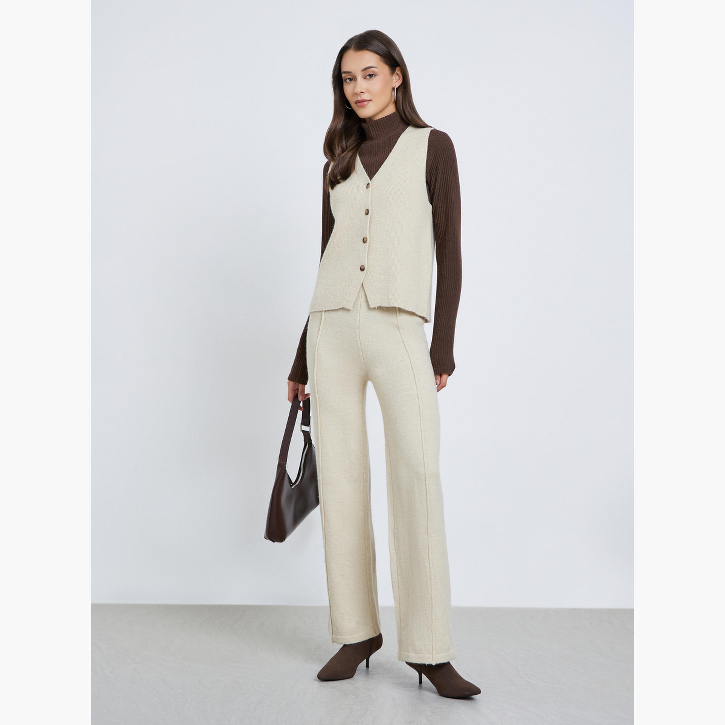 ستايلي - سترة محبوكة مسطحة بدون أكمام ورقبة على شكل حرف V-women-winterwear-coatsandjackets-waistcoats-image-2