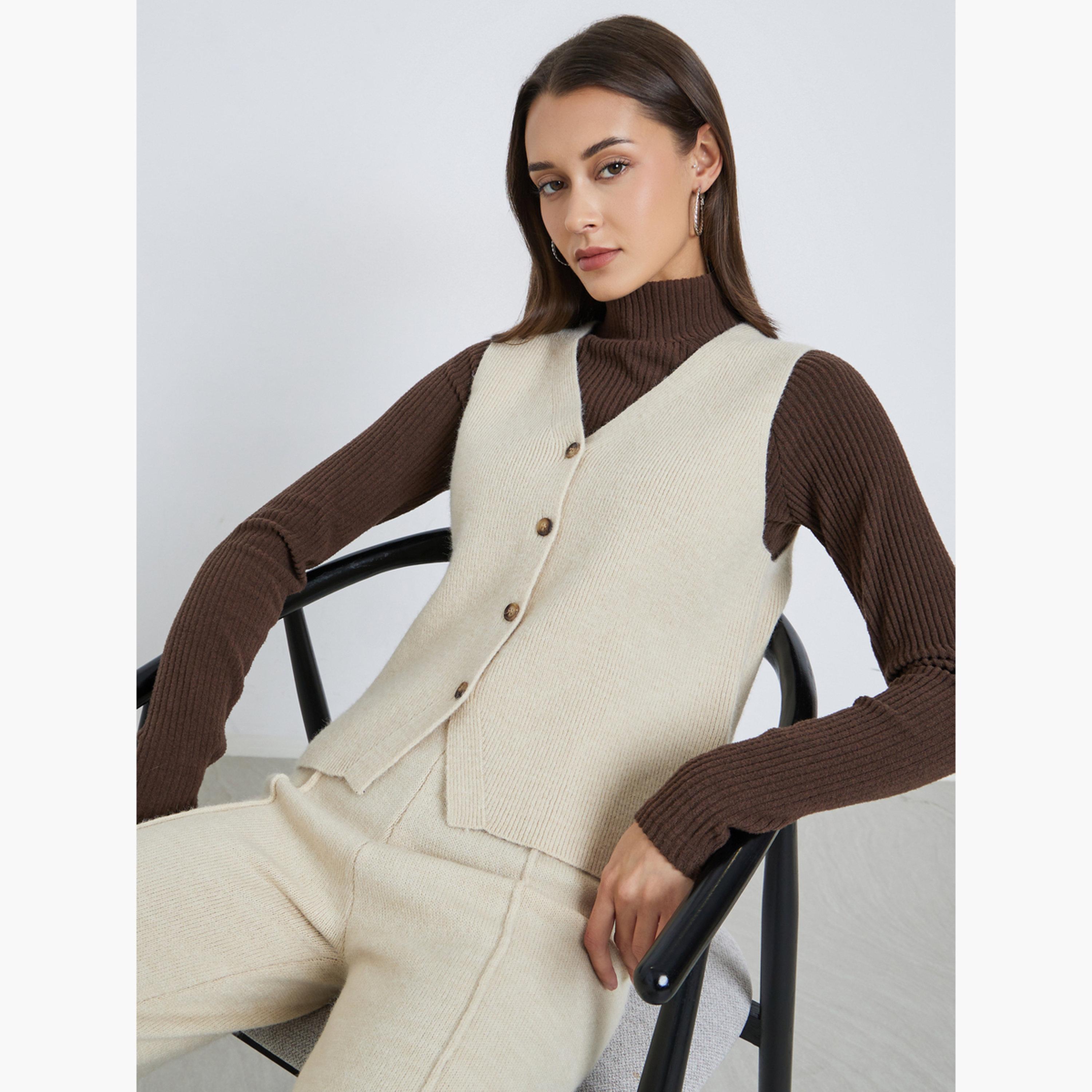 ستايلي - سترة محبوكة مسطحة بدون أكمام ورقبة على شكل حرف V-women-winterwear-coatsandjackets-waistcoats-image-3