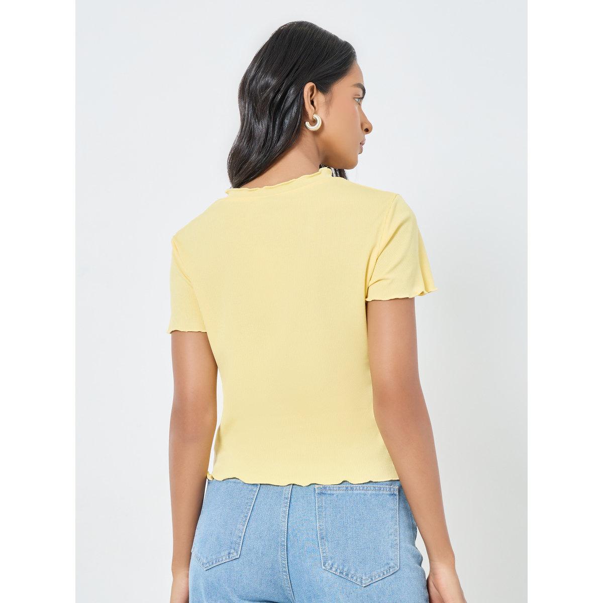 تيشيرت سادة بتفاصيل حواف متعرجة-women-clothing-tshirts-image-1