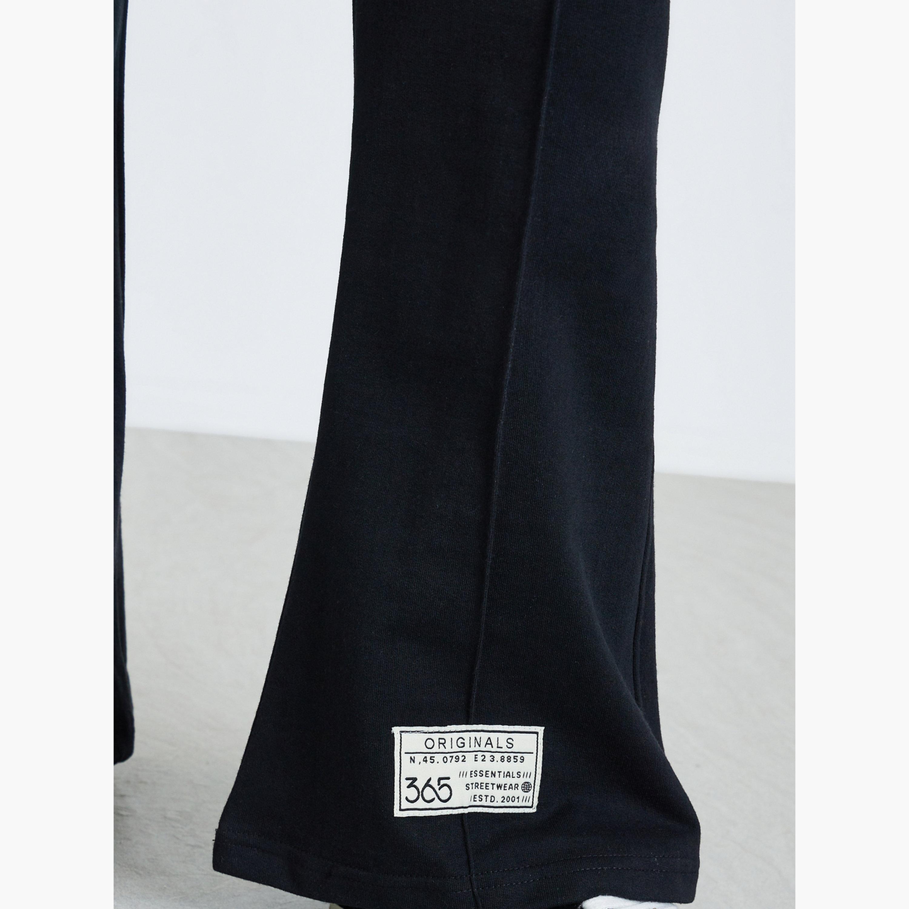 جوغر بأرجل واسعة وتفاصيل شارة-women-clothing-bottoms-joggers-image-3