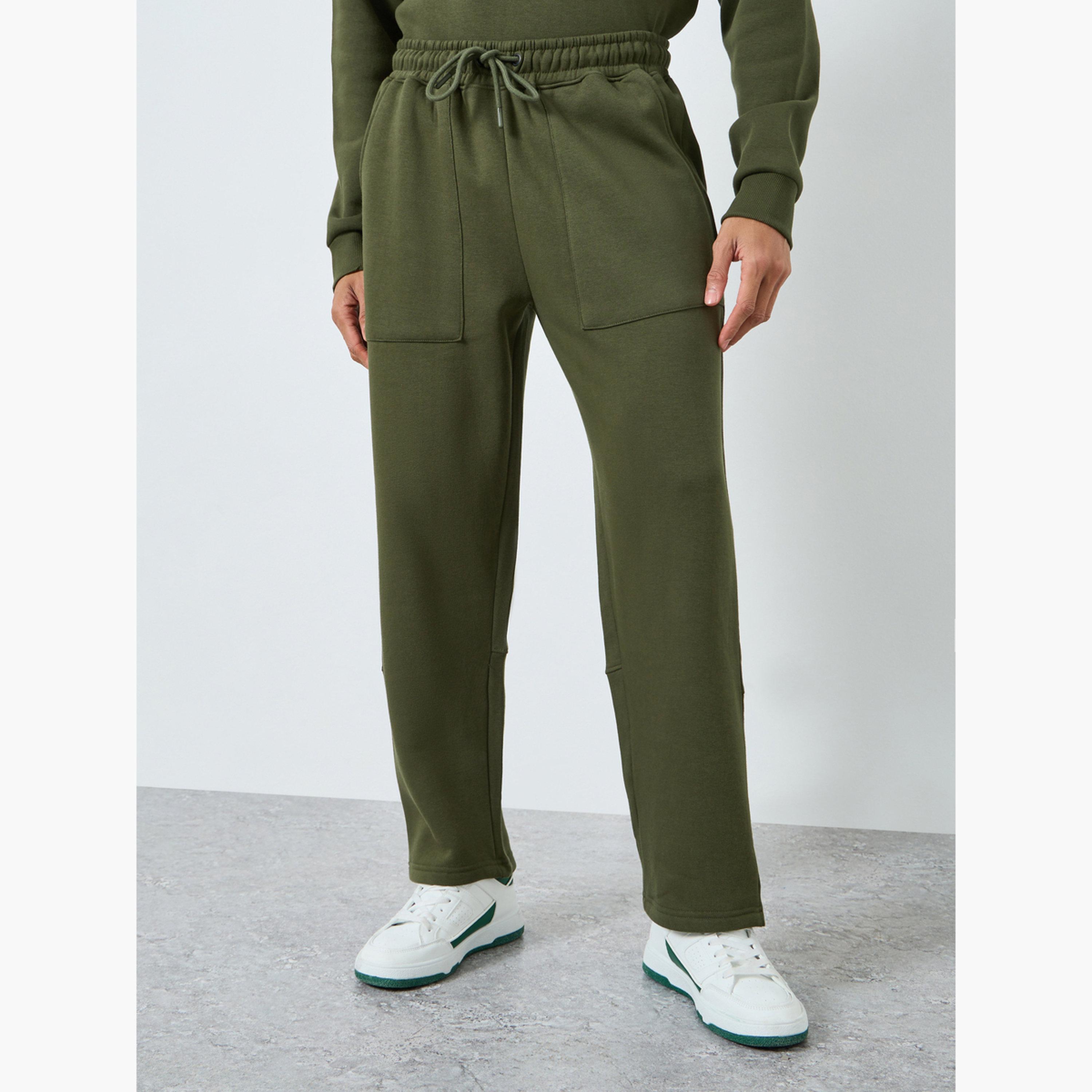 طقم منسق من سويت شيرت بسحاب وجوغر للرجال-men-clothing-coordsets-image-4