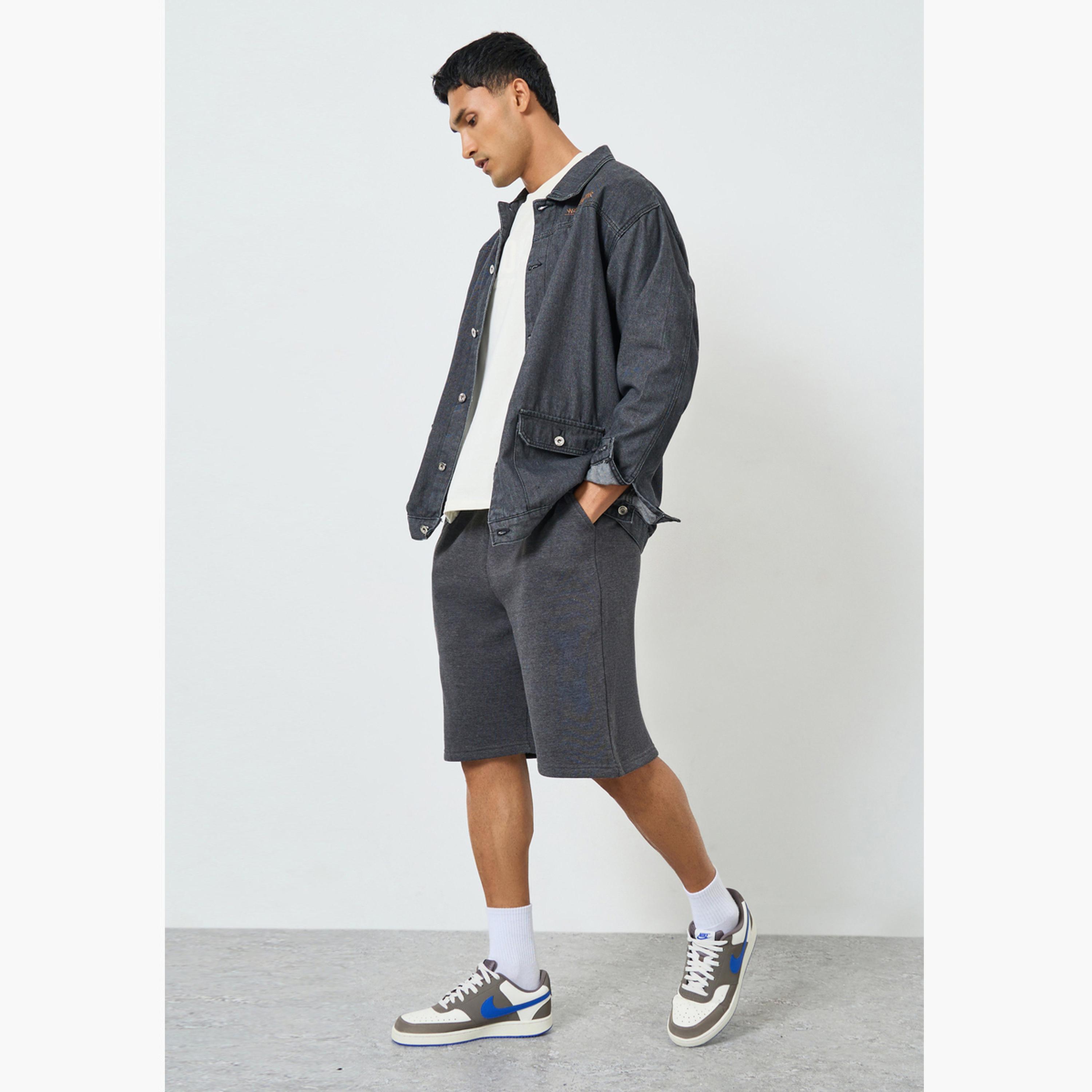 طقم منسق من قميص وشورت بقصة واسعة للرجال-men-clothing-coordsets-image-1