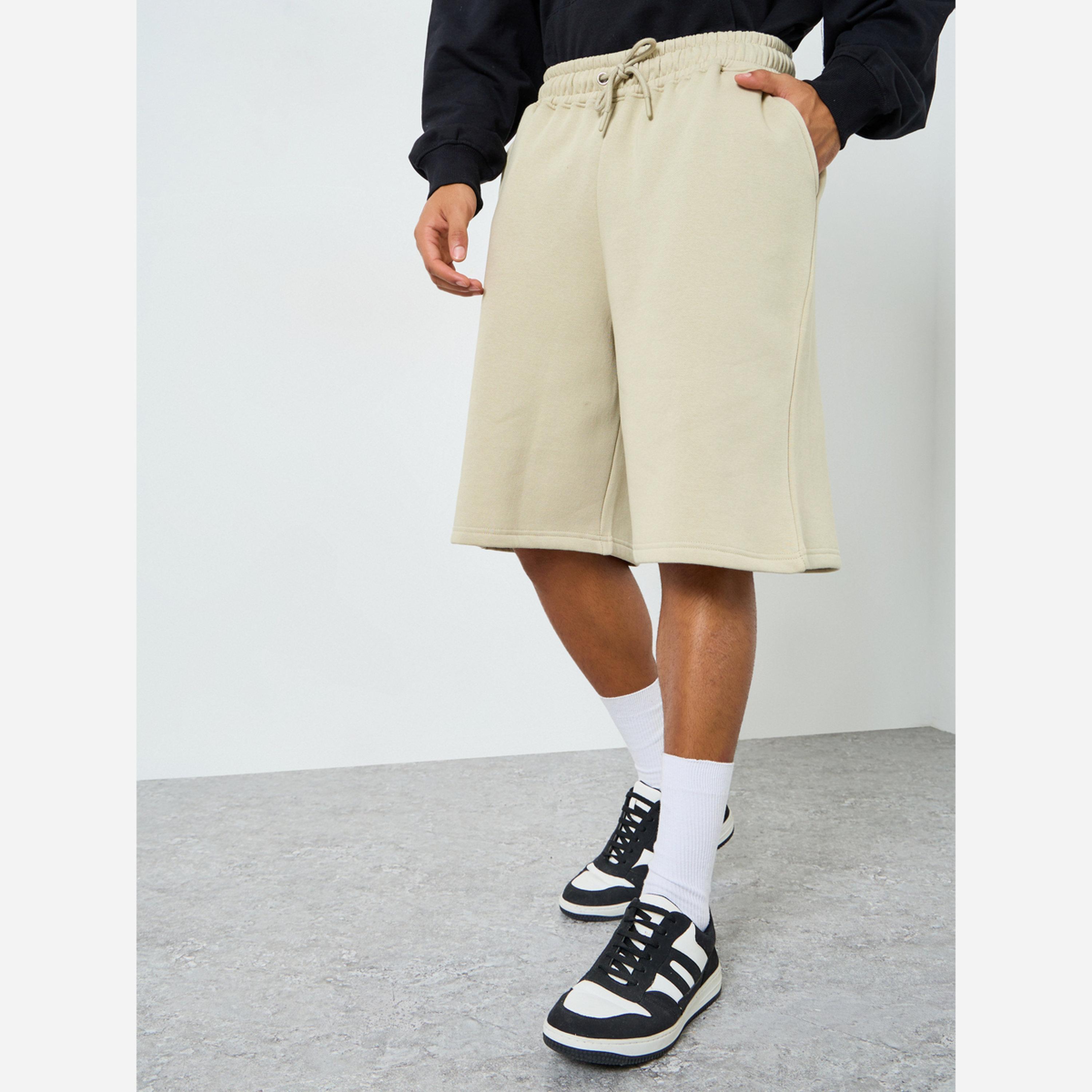 ستايلي - شورت صوف مقاس واسع للرجال-men-clothing-bottoms-shorts-image-1
