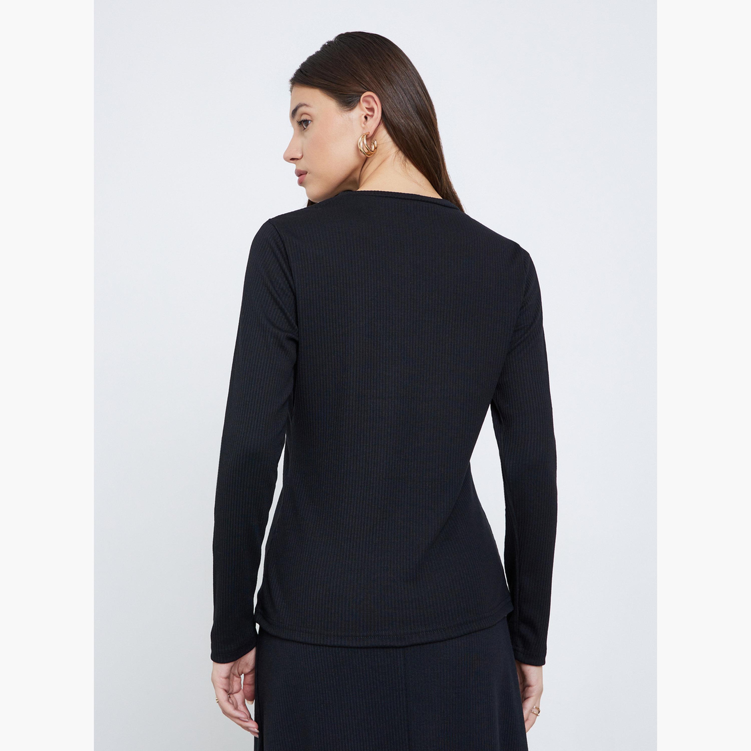 ستايلي - بلوزة سوداء محبوكة مضلعة بأزرار-women-clothing-tshirts-image-1