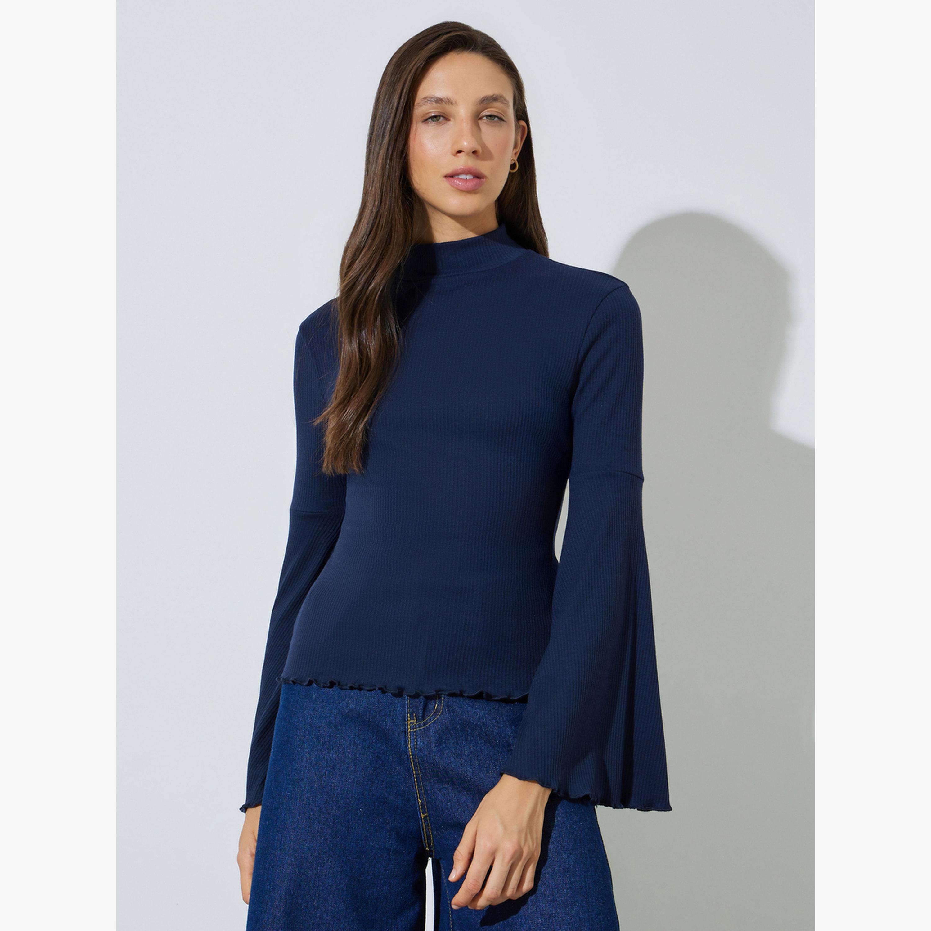 بلوزة محبوكة بتفاصيل مضلعة وأكمام جرس-women-clothing-shirtsandblouses-blouses-image-1