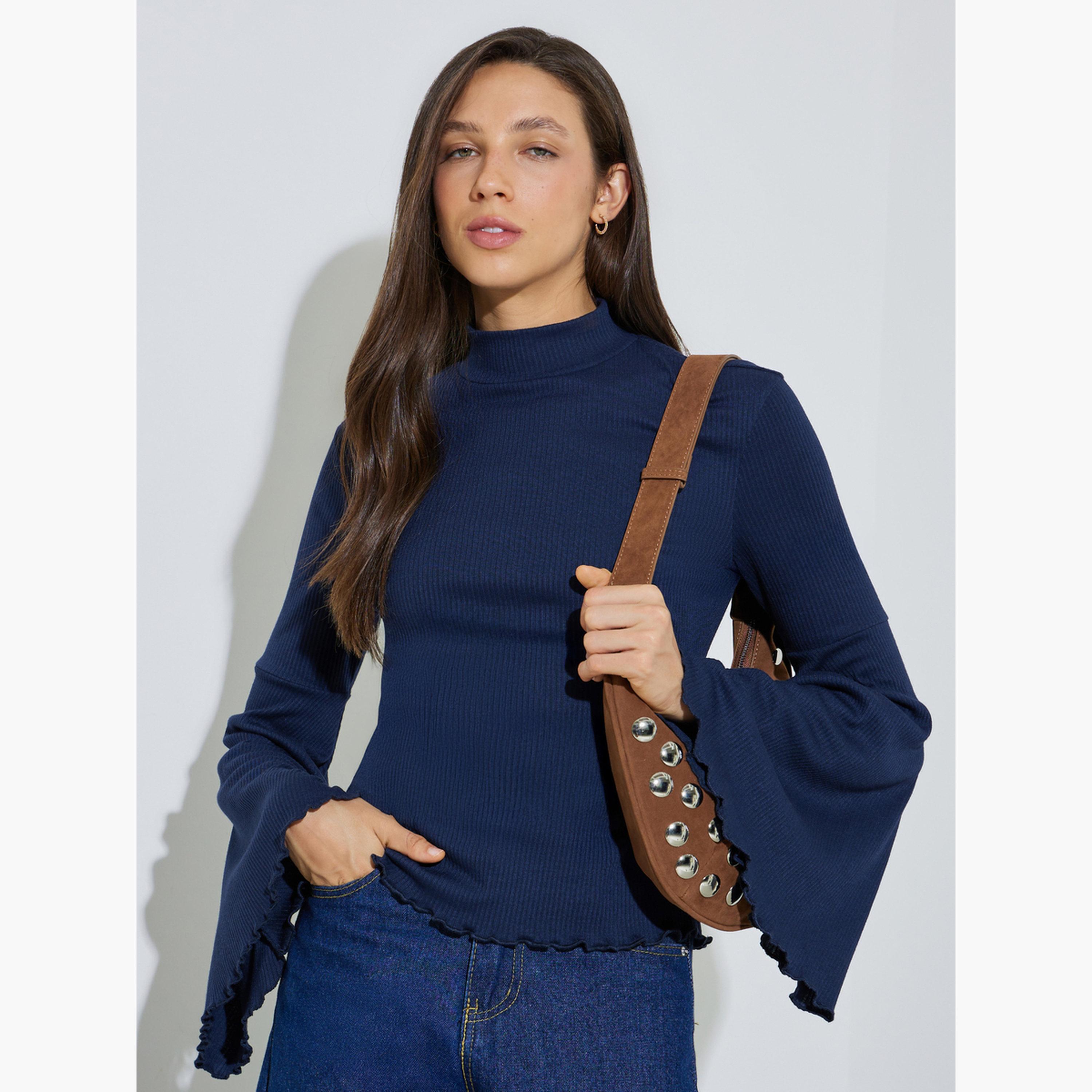 بلوزة محبوكة بتفاصيل مضلعة وأكمام جرس-women-clothing-shirtsandblouses-blouses-image-3