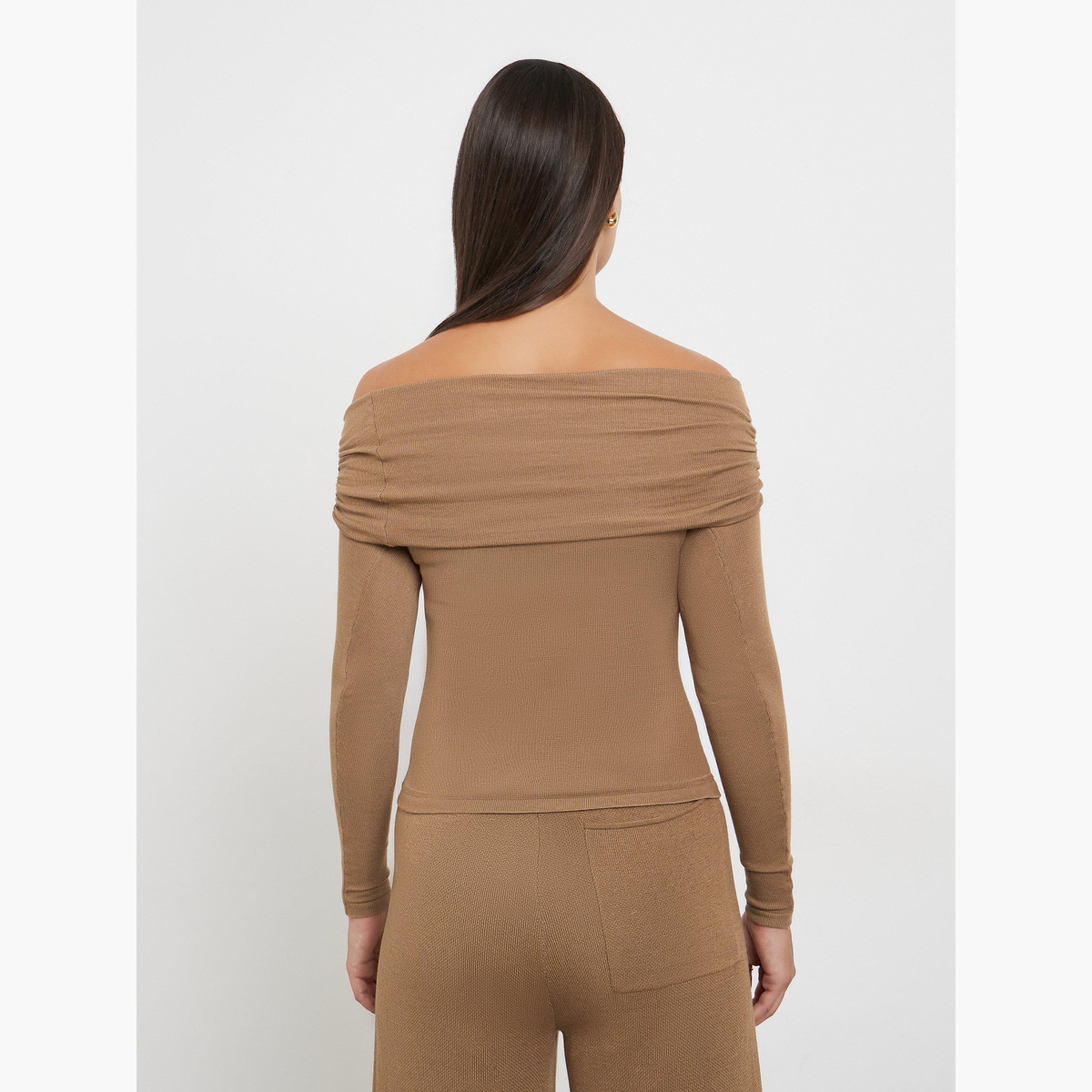 ستايلي - بلوزة نسائية محبوكة مسطحة برقبة باردة بلون بني فاتح-women-clothing-tshirts-image-4