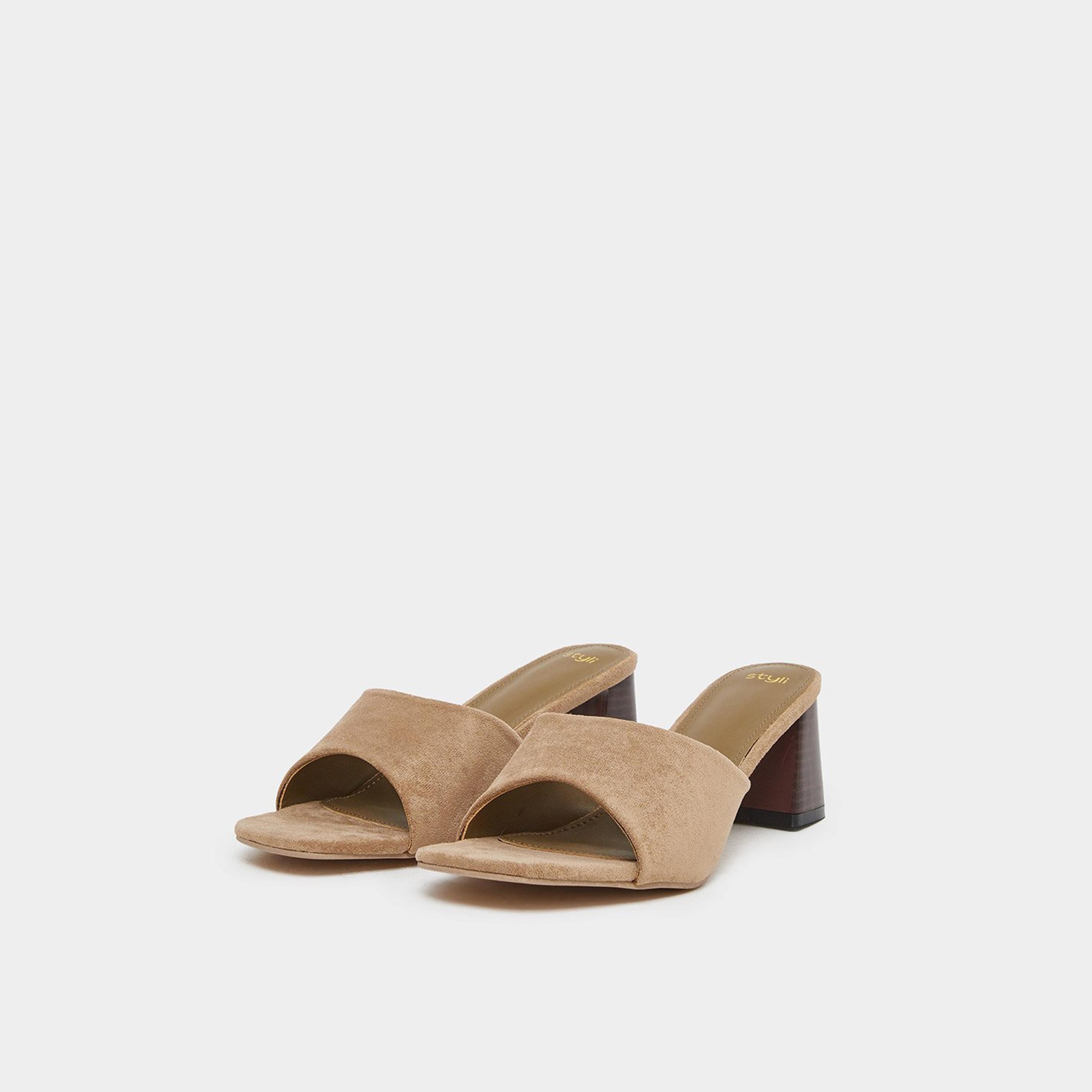 ستايلي - حذاء للنساء بكعب عريض بلون الكاكي-women-shoes-heels-image-1