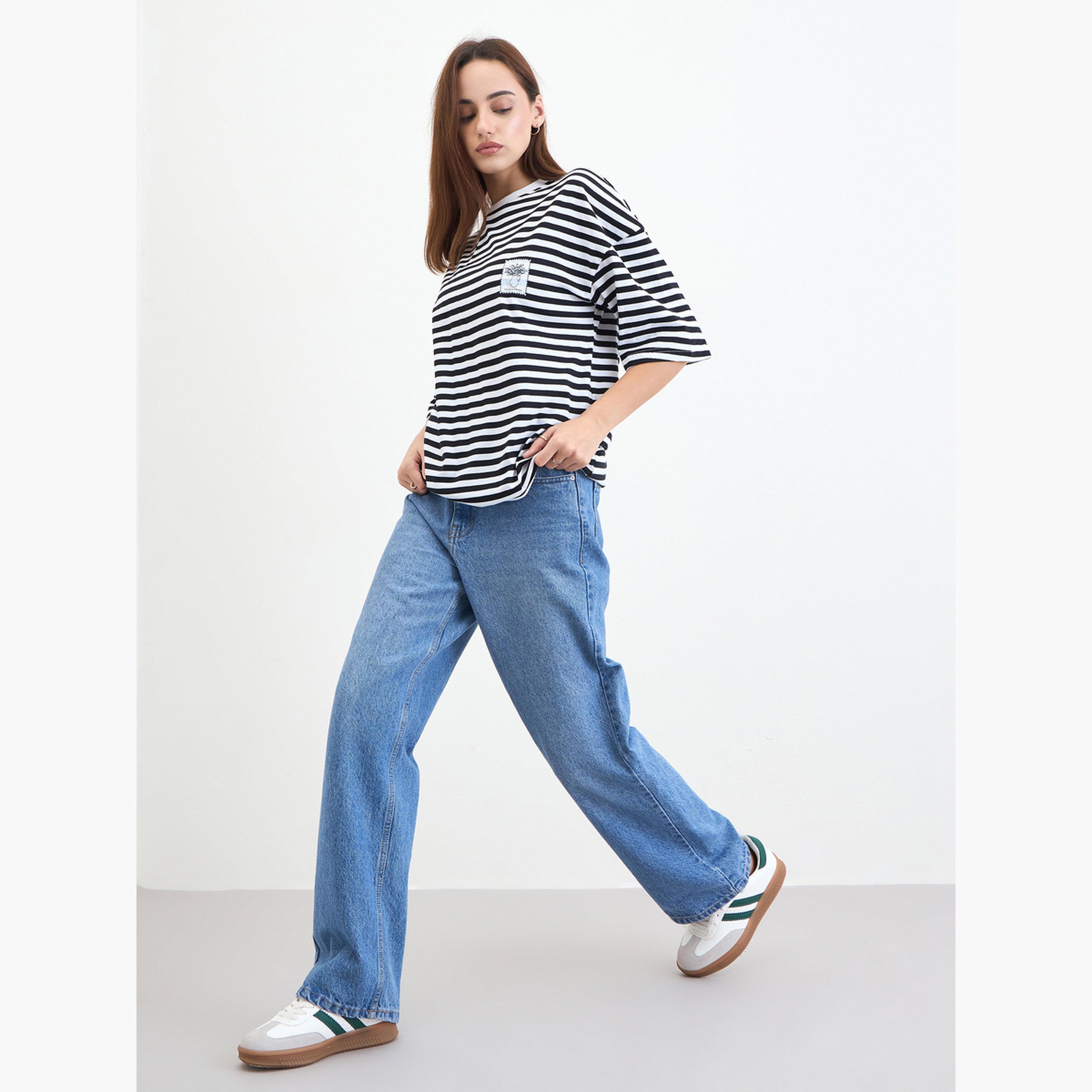 ستايلي - تي شيرت مخطط باللونين الأبيض والأسود-women-clothing-tshirts-image-2