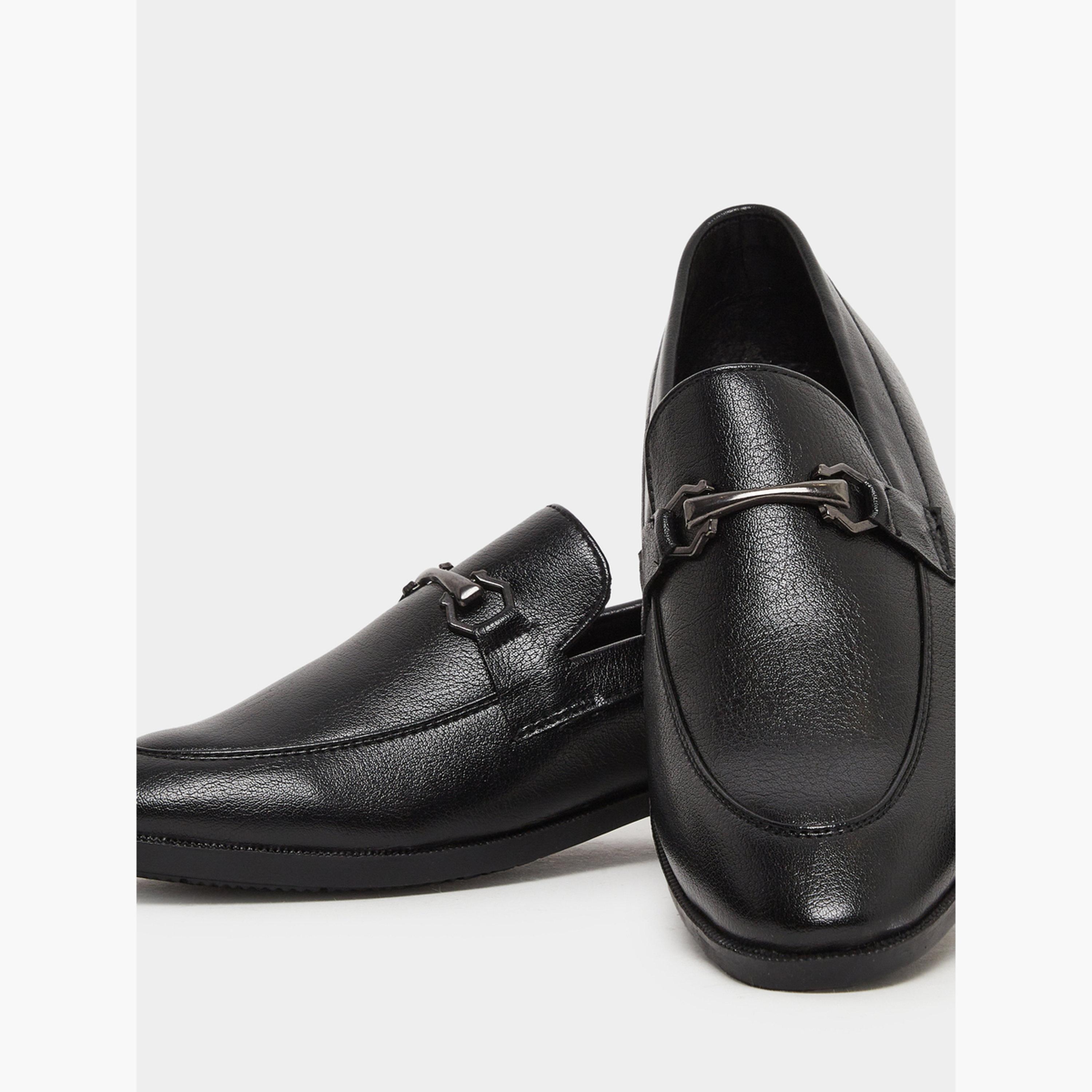 Styli Men Solid Metal Detailed Slip On Formal Shoes-men-shoes-formalshoes-image-4