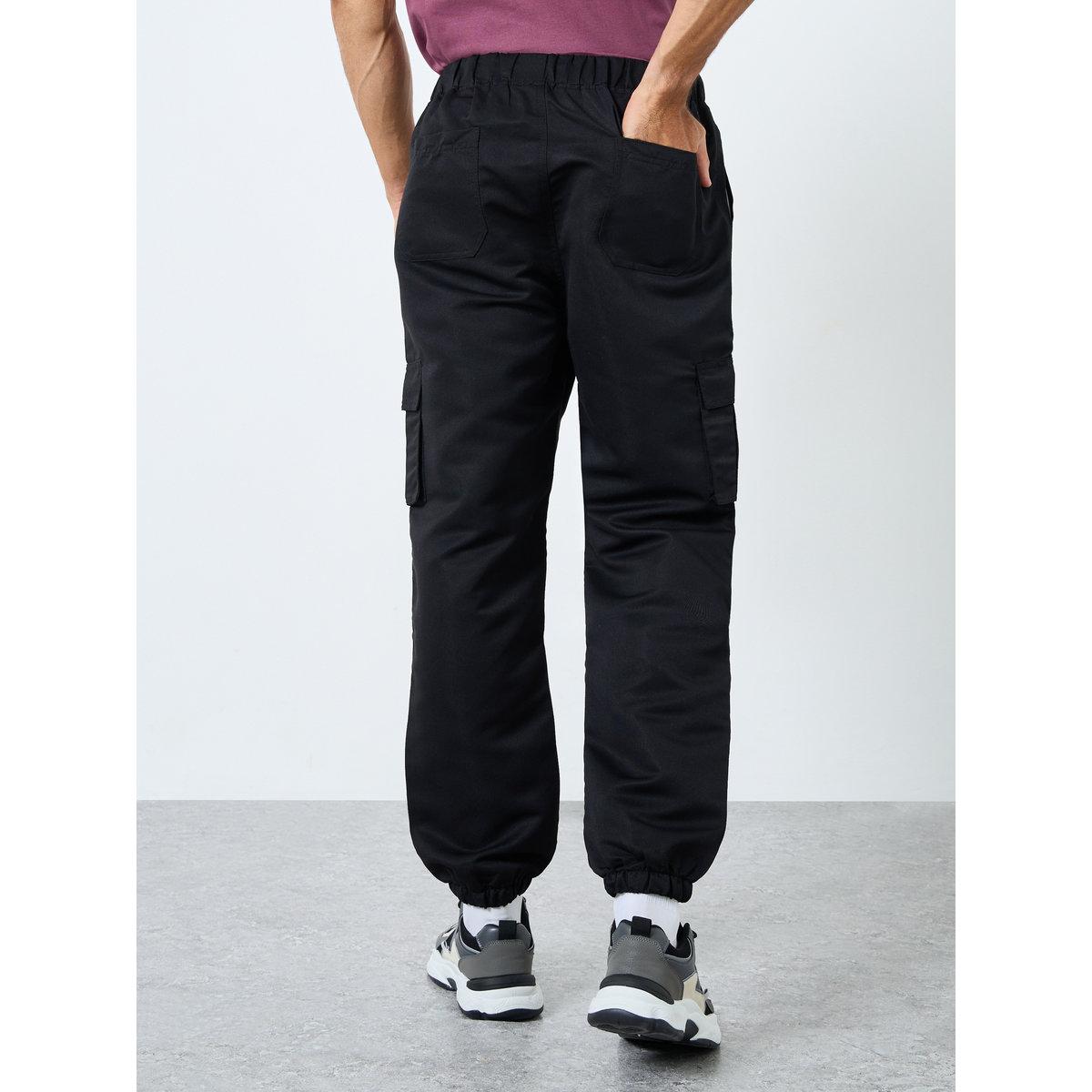 بنطال كارجو سادة بقصة مريحة-men-clothing-sportswearandactivewear-bottoms-image-4