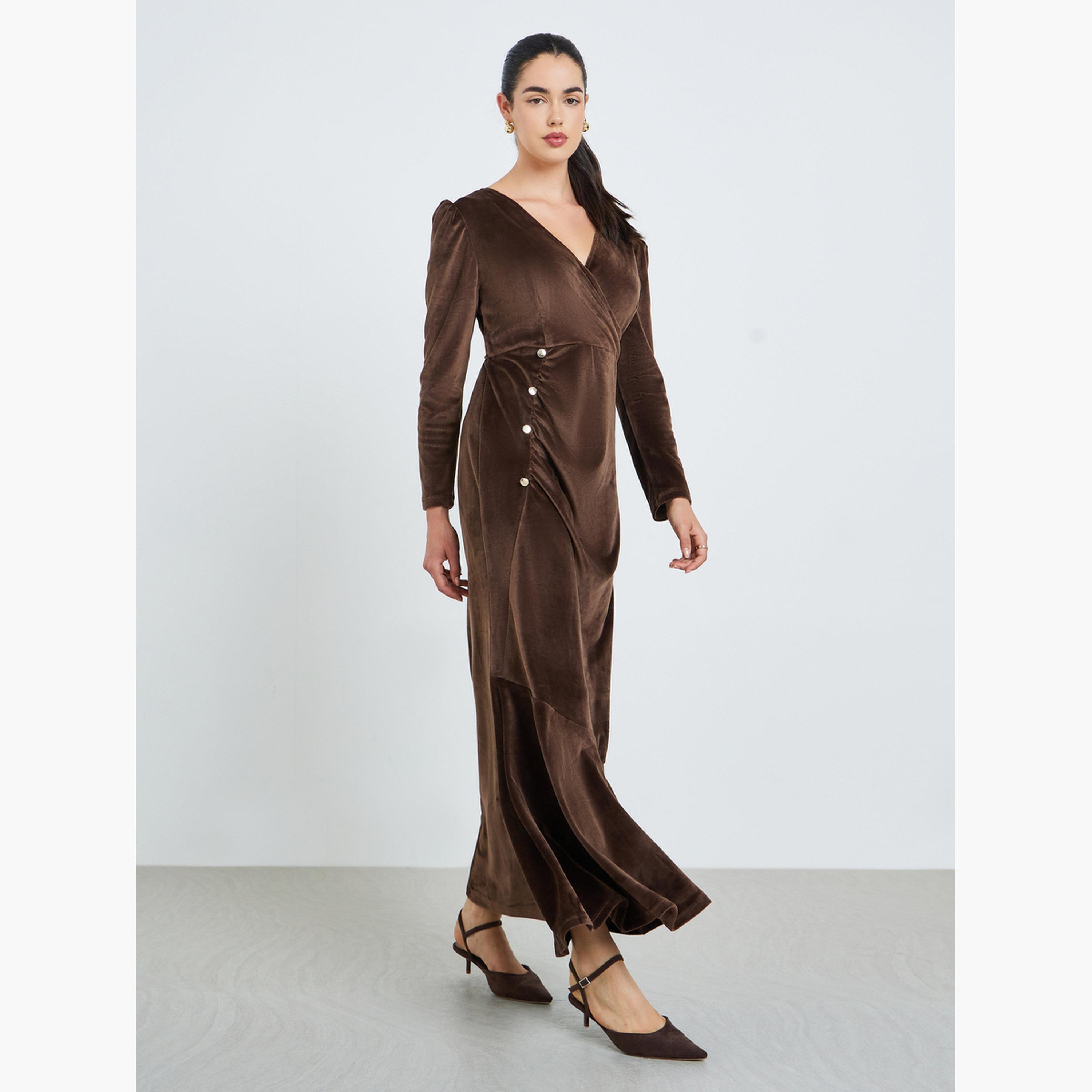 فستان طويل بمظهر مخملي وتفاصيل أزرار للنساء-women-clothing-dresses-image-1