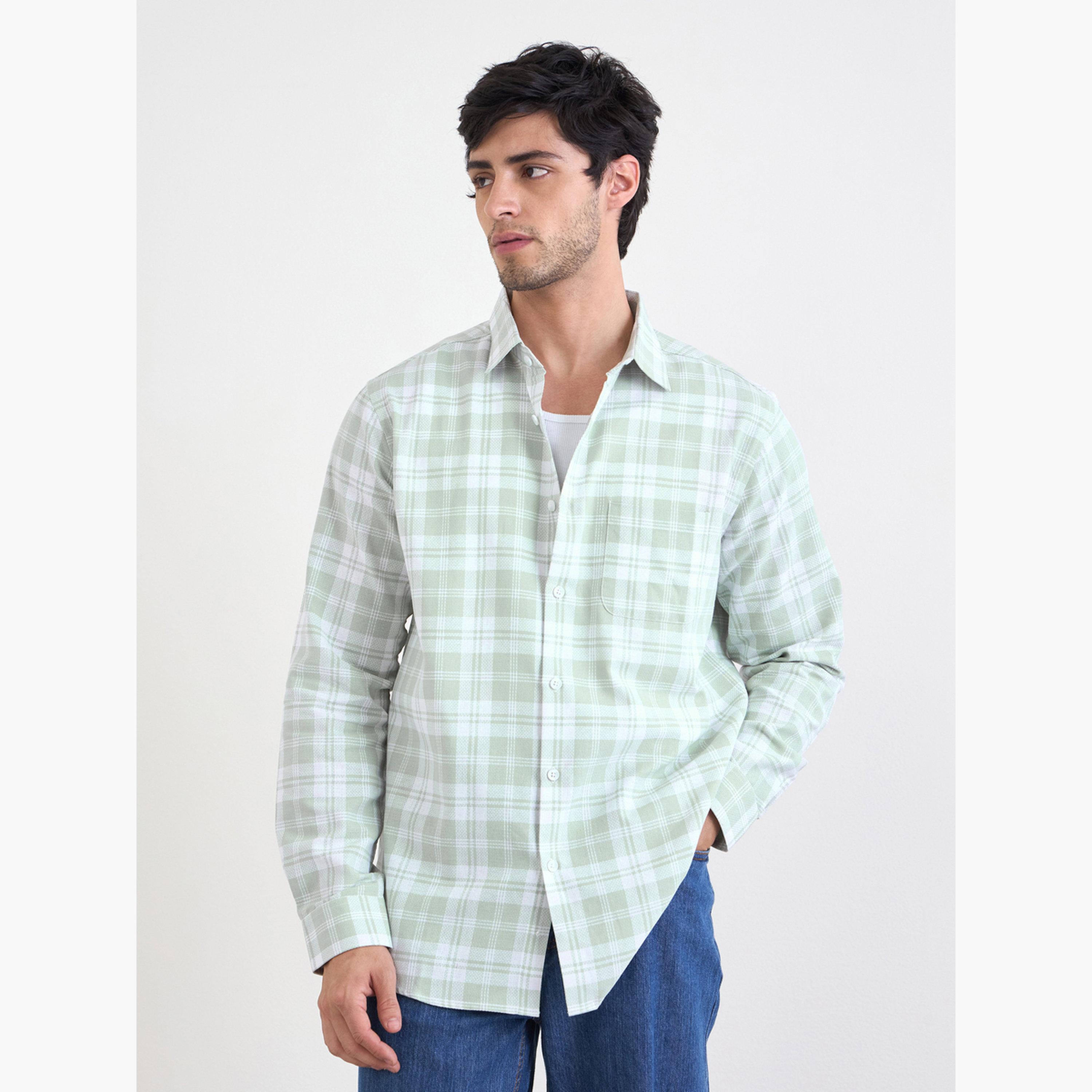 قميص بأكمام طويلة بقصة عادية ونقشة مربعات-men-clothing-shirts-image-1