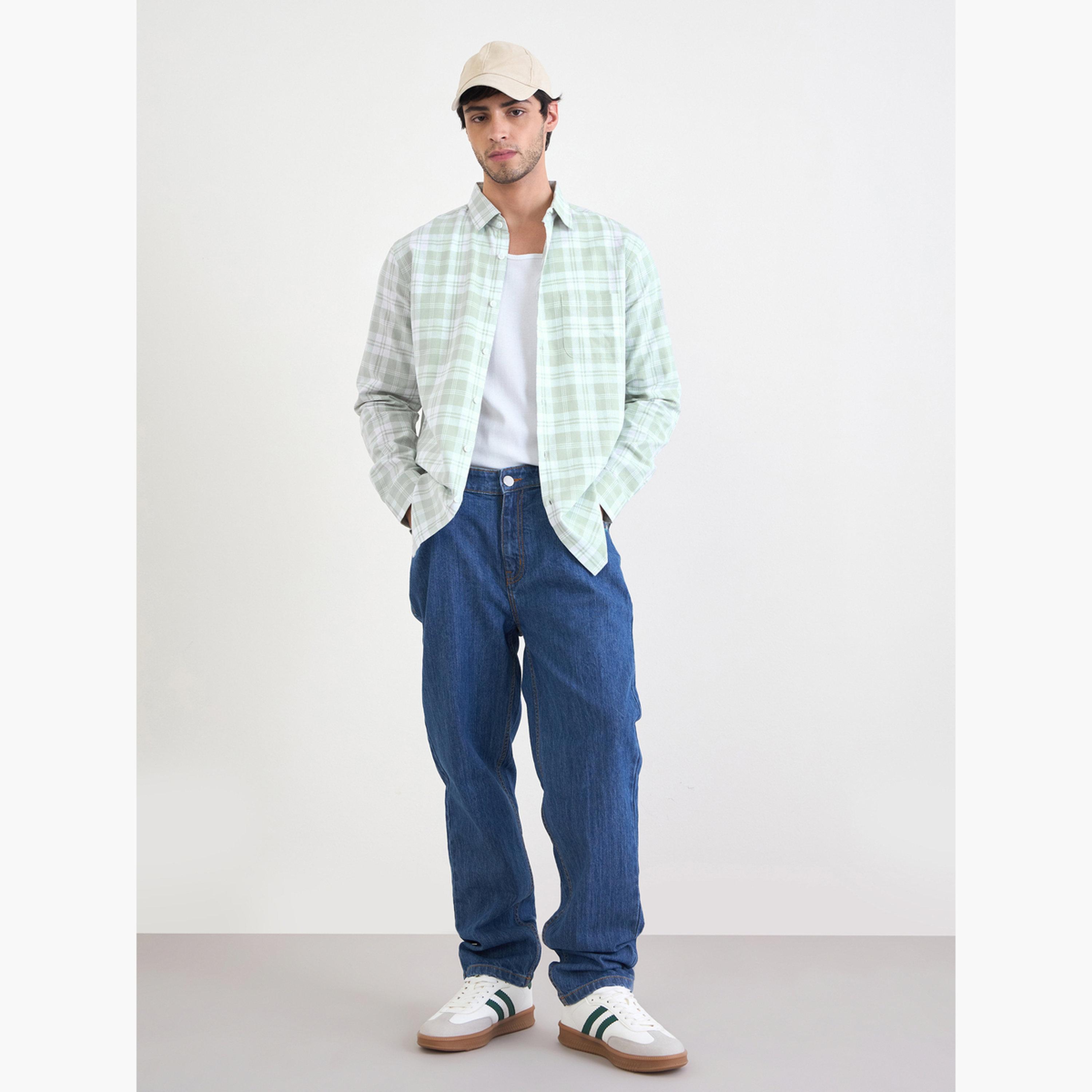 قميص بأكمام طويلة بقصة عادية ونقشة مربعات-men-clothing-shirts-image-2