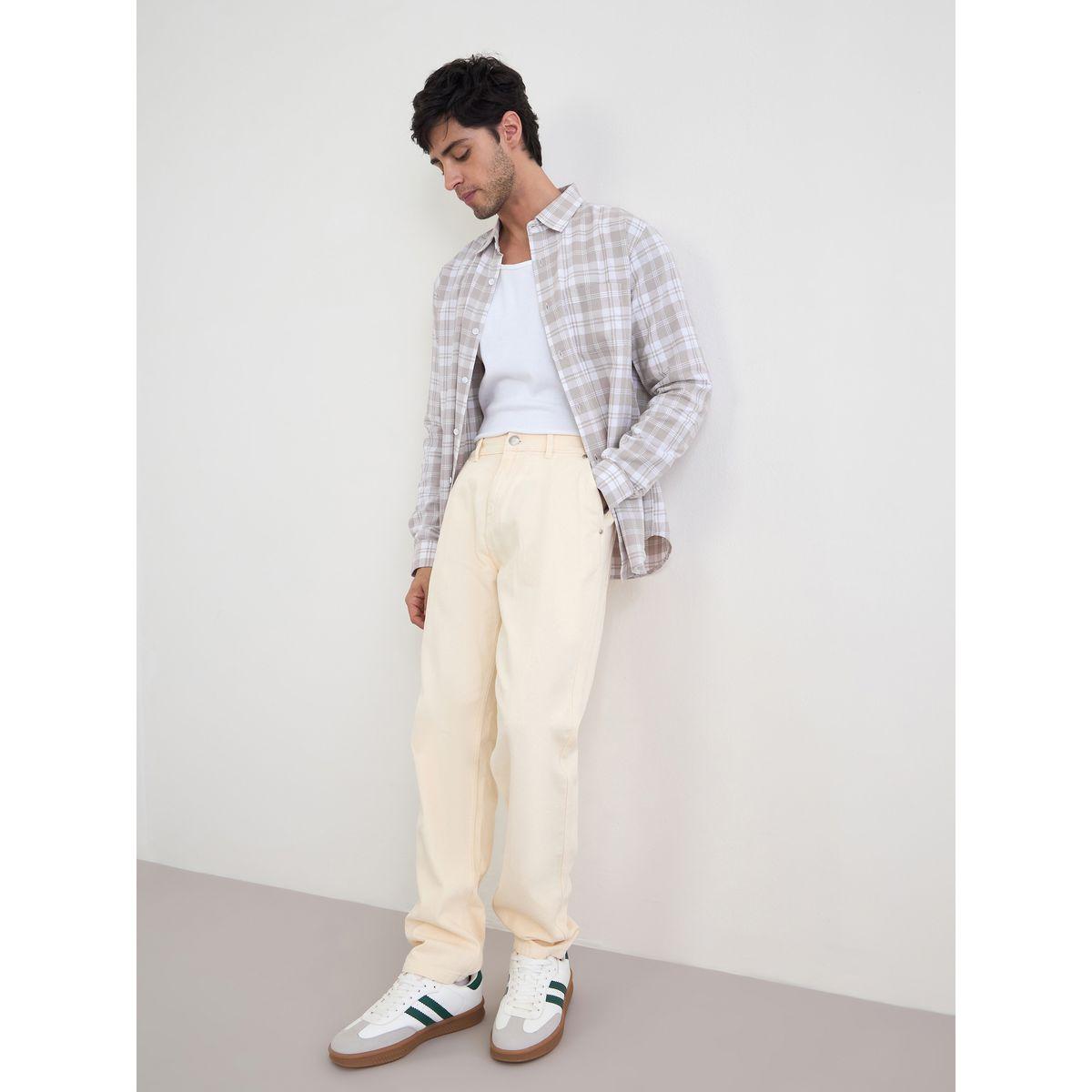 قميص بأكمام طويلة بقصة عادية ونقشة مربعات-men-clothing-shirts-image-2