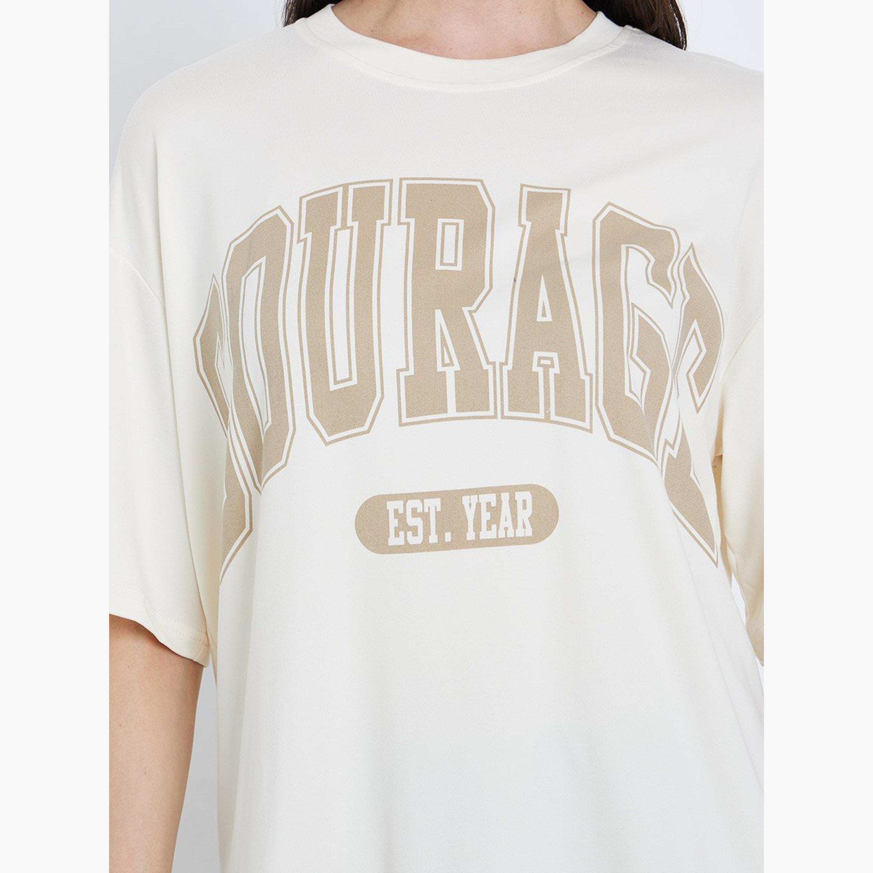 تيك تو - تي شيرت بيج بشعار مقاس كبير-women-clothing-tshirts-image-3