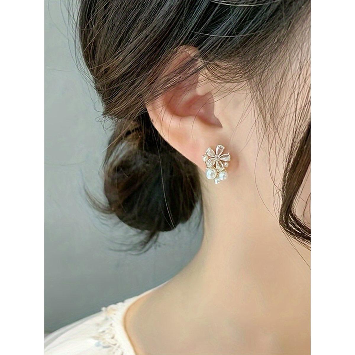Take Two Rhinestone Flower Faux Pearl Decor Stud Earrings-women-watchesandjewellery-jewellery-earrings-image-6