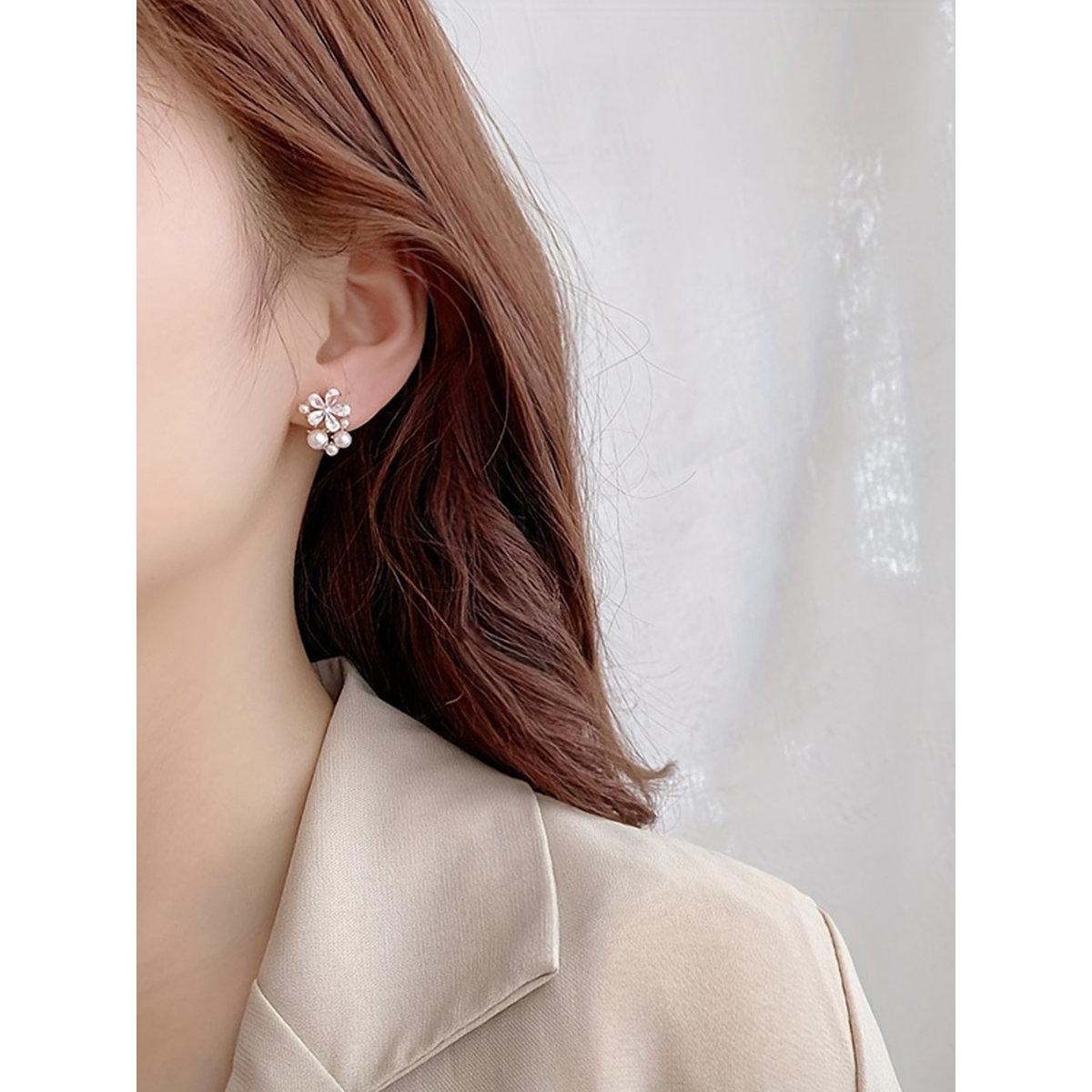 Take Two Rhinestone Flower Faux Pearl Decor Stud Earrings-women-watchesandjewellery-jewellery-earrings-image-7