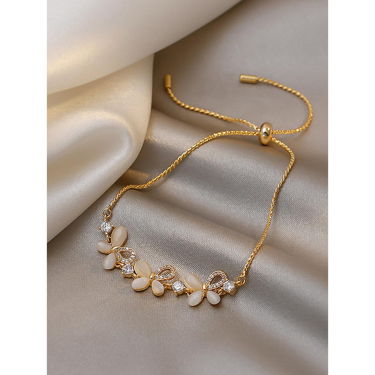 سوار يد بتفاصيل فراشة-women-watchesandjewellery-jewellery-banglesandbracelets-image-9