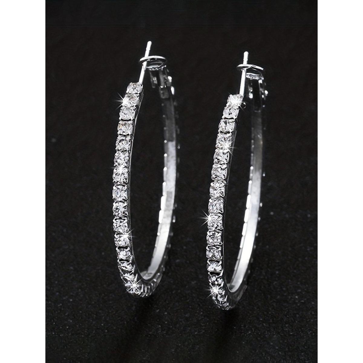 مجموعة من 5 - أقراط دائرية بتفاصيل مُنمقة-women-watchesandjewellery-jewellery-earrings-image-5