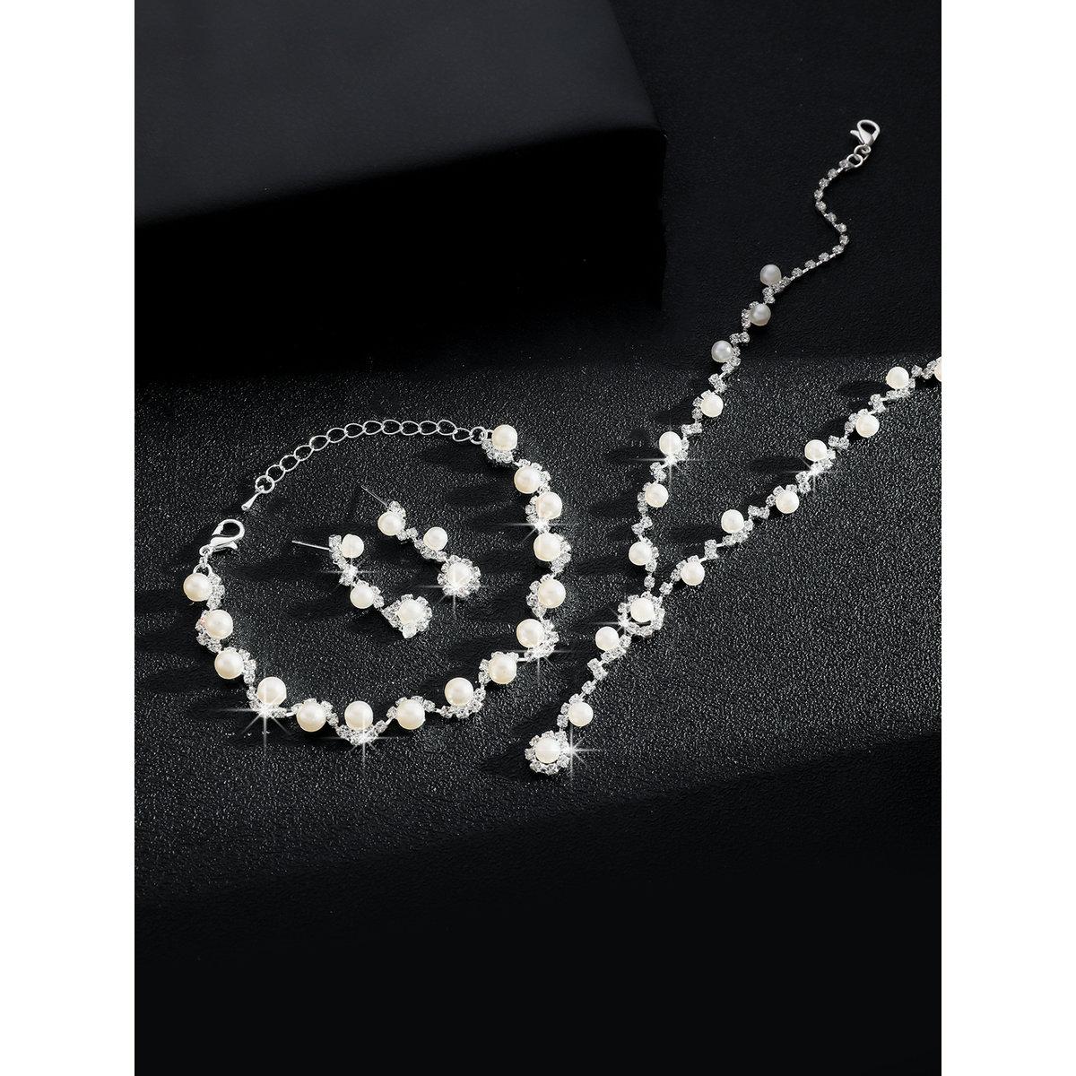 طقم منسق من قلادة وسوار مع أقراط-women-watchesandjewellery-jewellery-jewellerysets-image-4