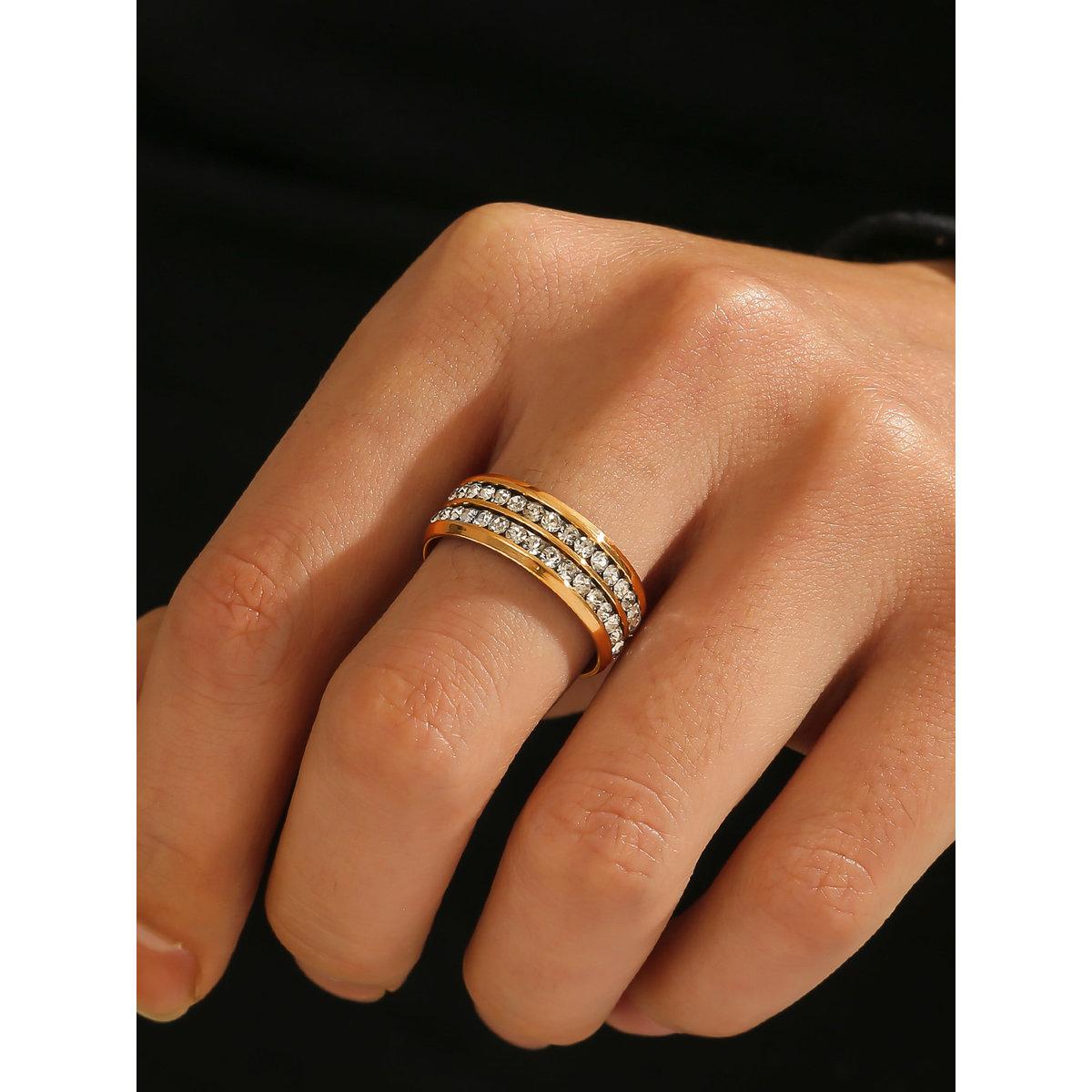 خاتم بتفاصيل مُنمقة-women-watchesandjewellery-jewellery-rings-image-2