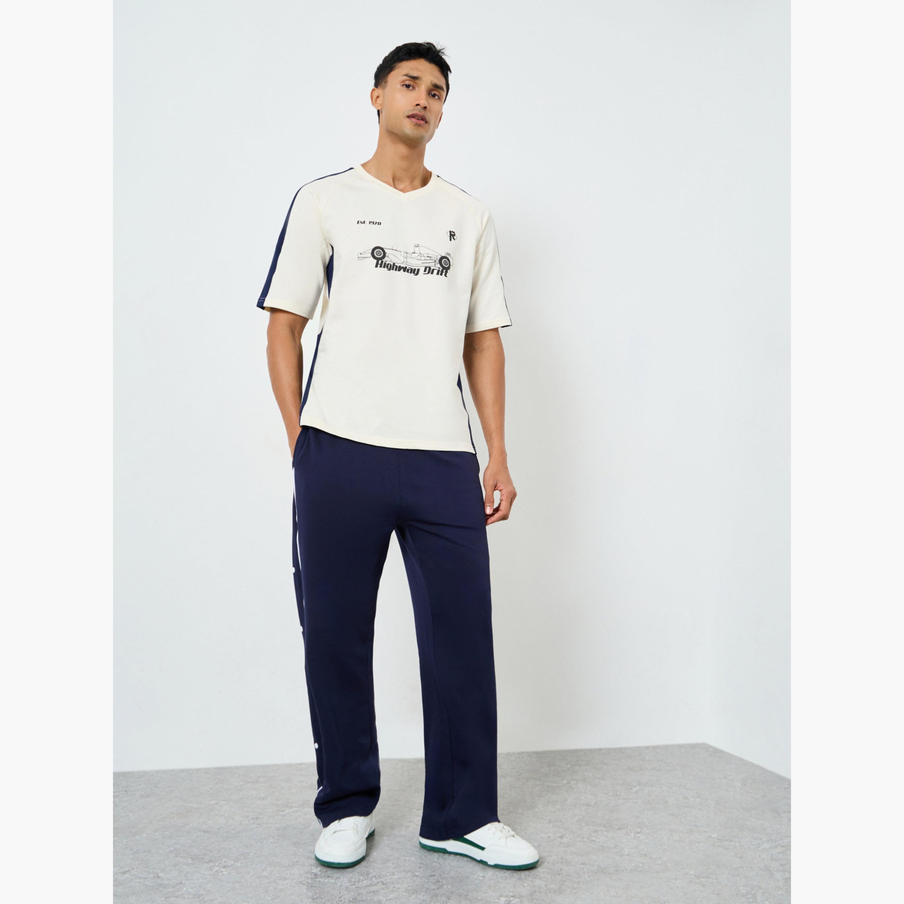 تيشيرت بطبعة جرافيك وقصة واسعة للرجال-men-clothing-tshirtsandpolos-tshirts-image-2