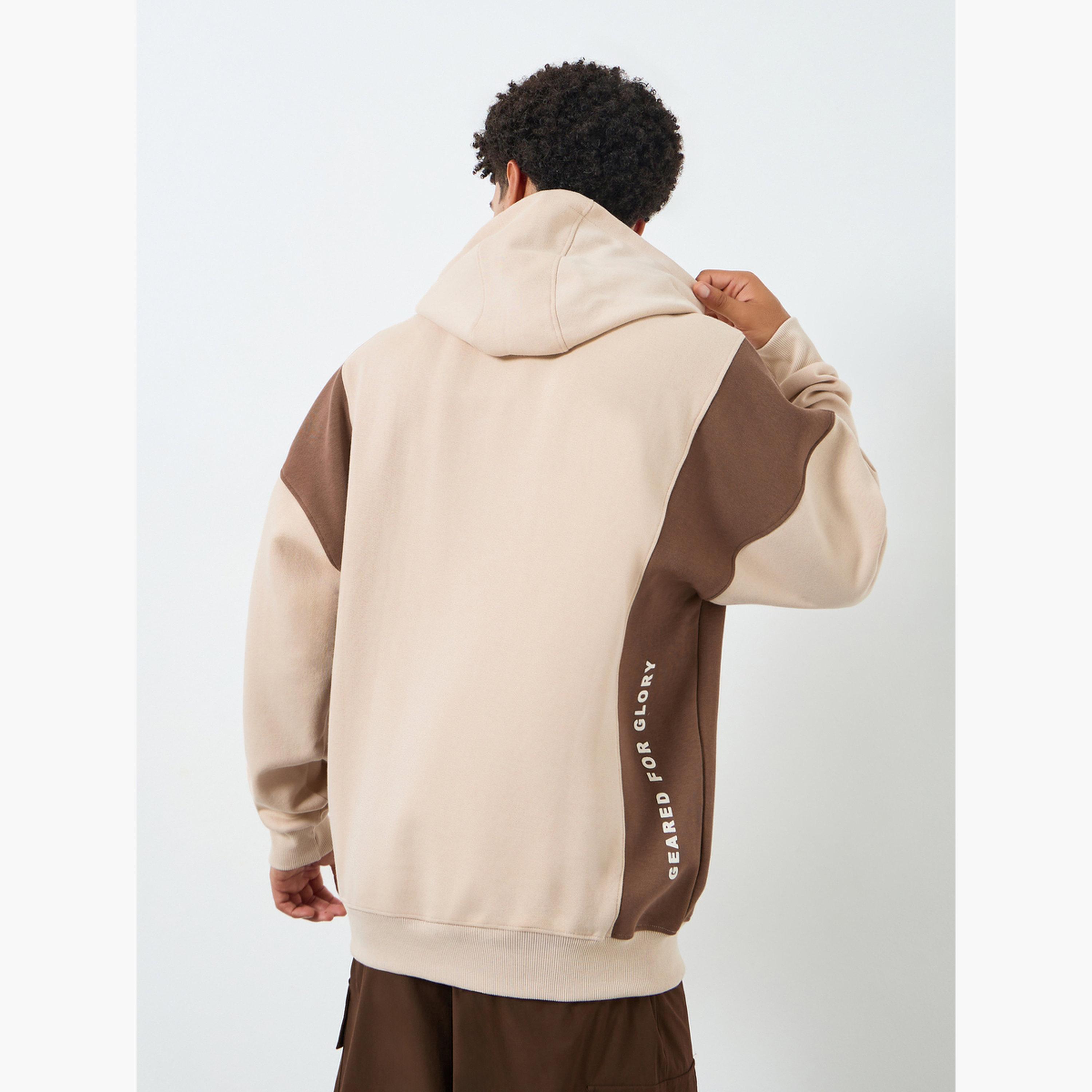 طقم قميص بأزرار وبنطلون-men-winterwear-hoodiesandsweatshirts-image-2