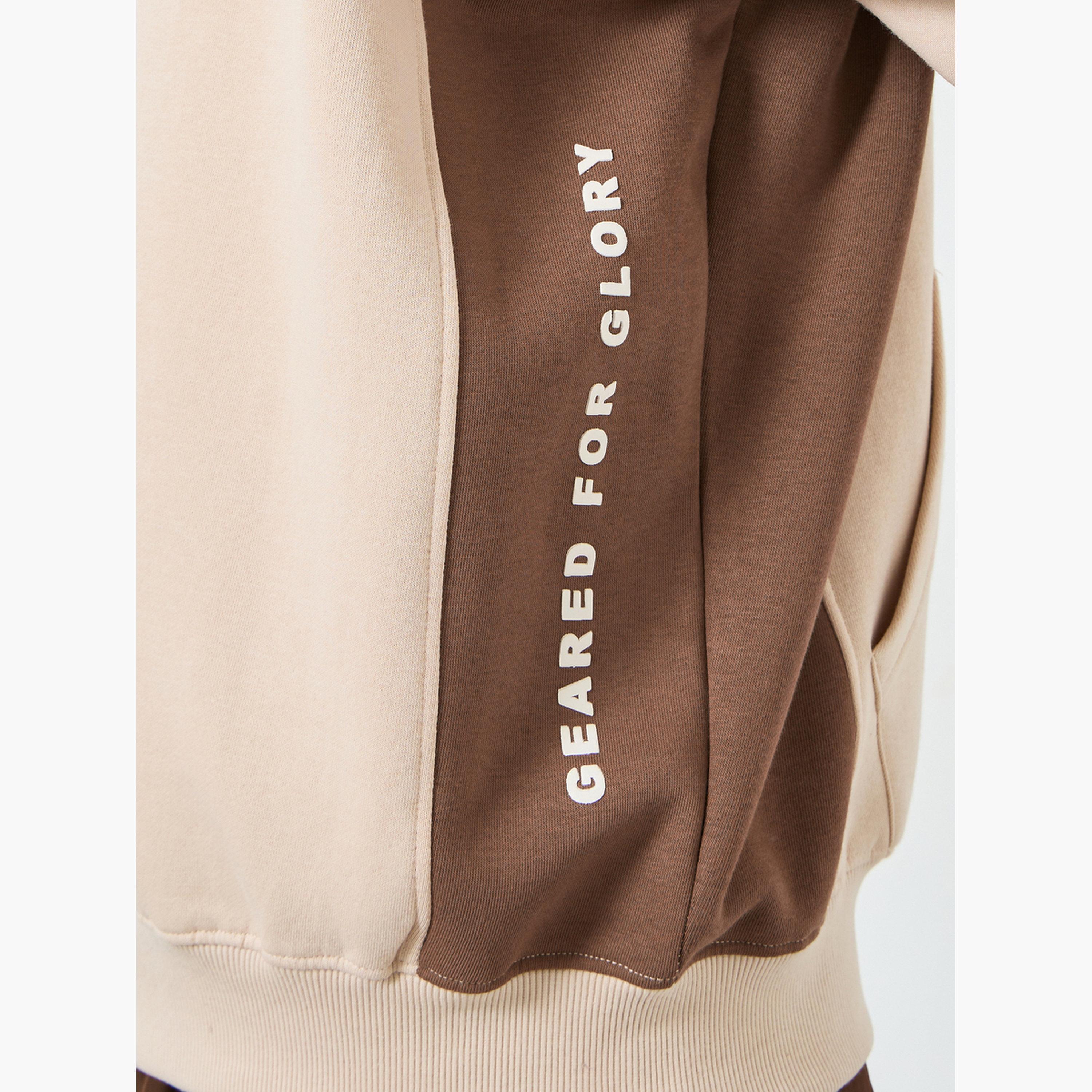 طقم قميص بأزرار وبنطلون-men-winterwear-hoodiesandsweatshirts-image-5