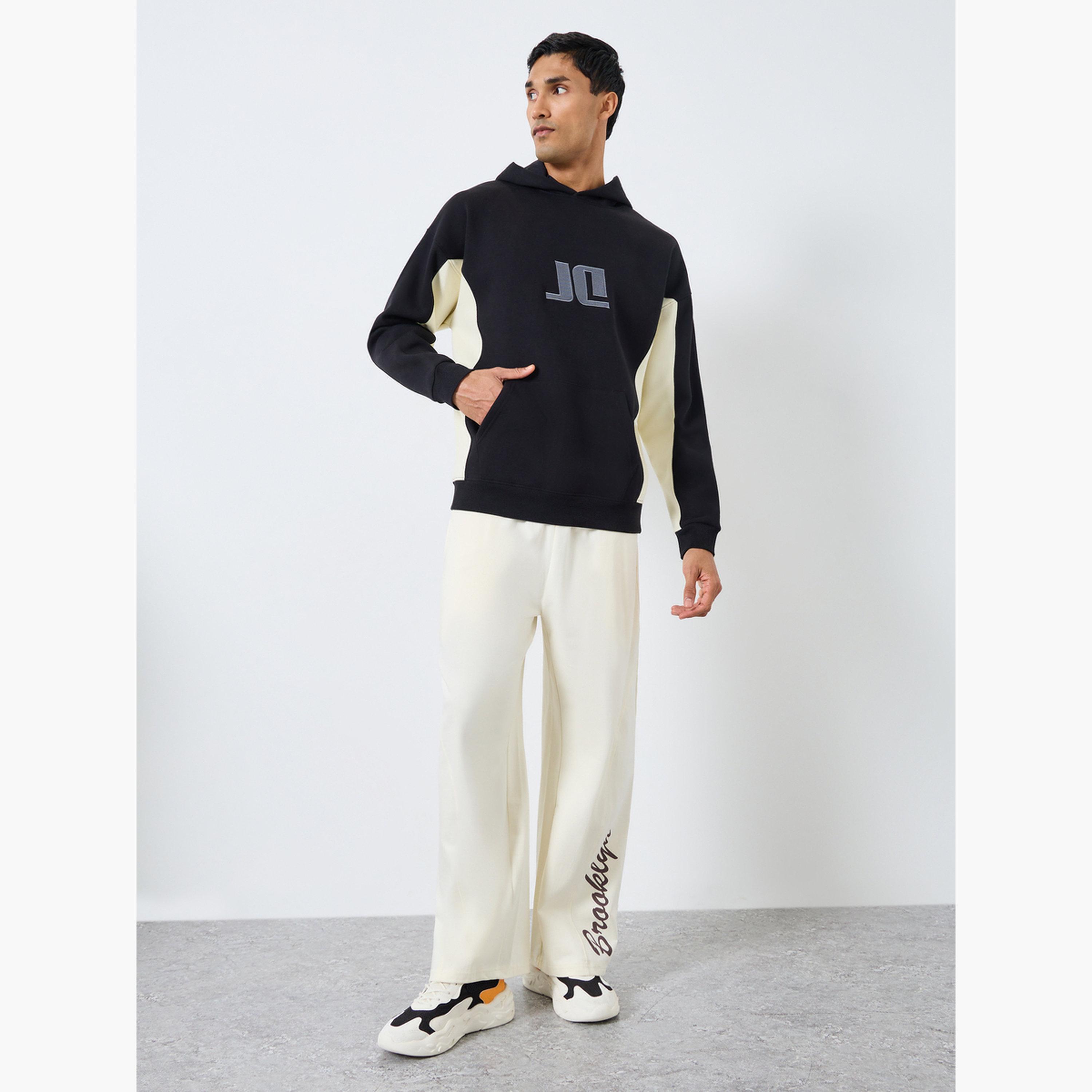 هودي بكتابة مُطرّزة على الظهر-men-winterwear-hoodiesandsweatshirts-image-2