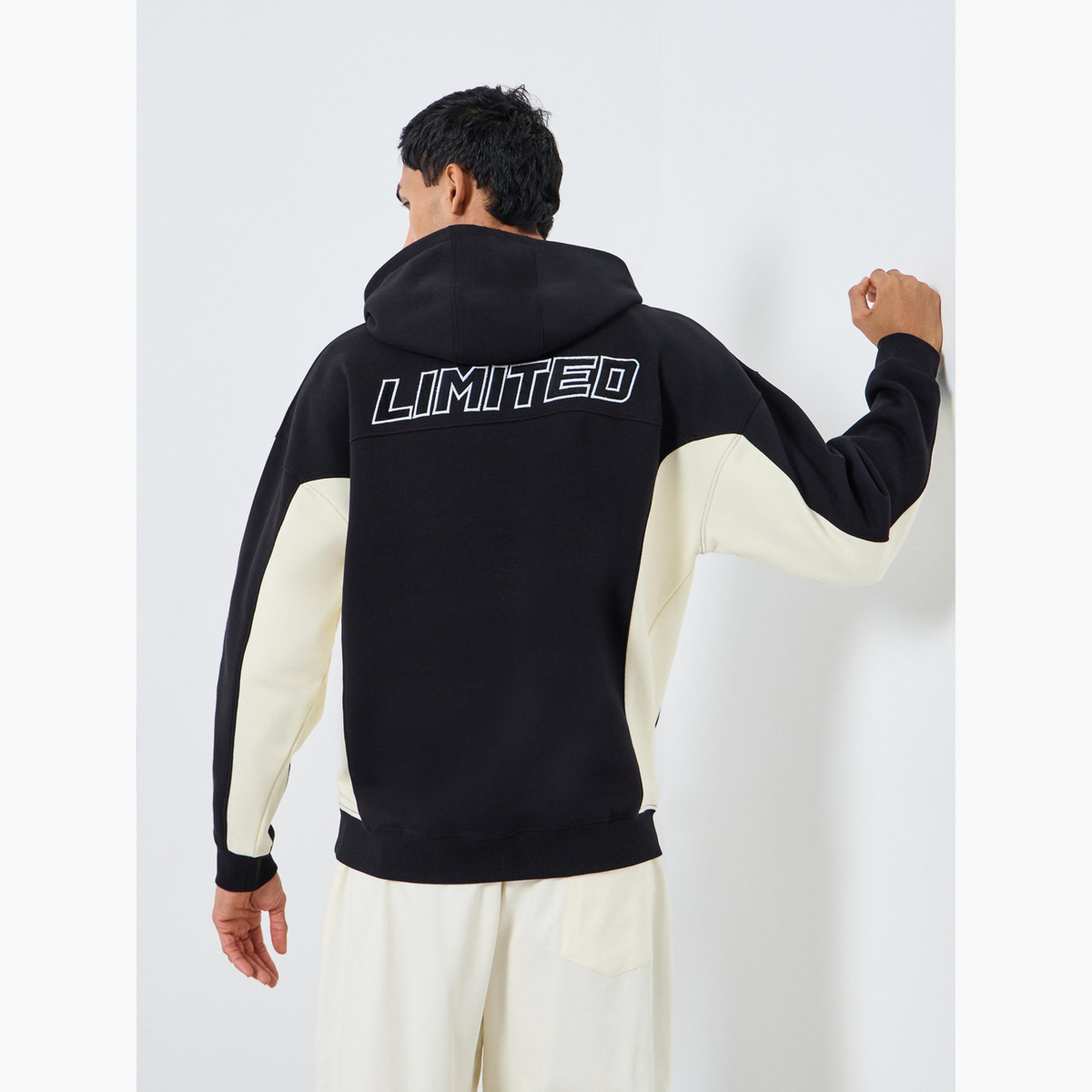 هودي بكتابة مُطرّزة على الظهر-men-winterwear-hoodiesandsweatshirts-image-3