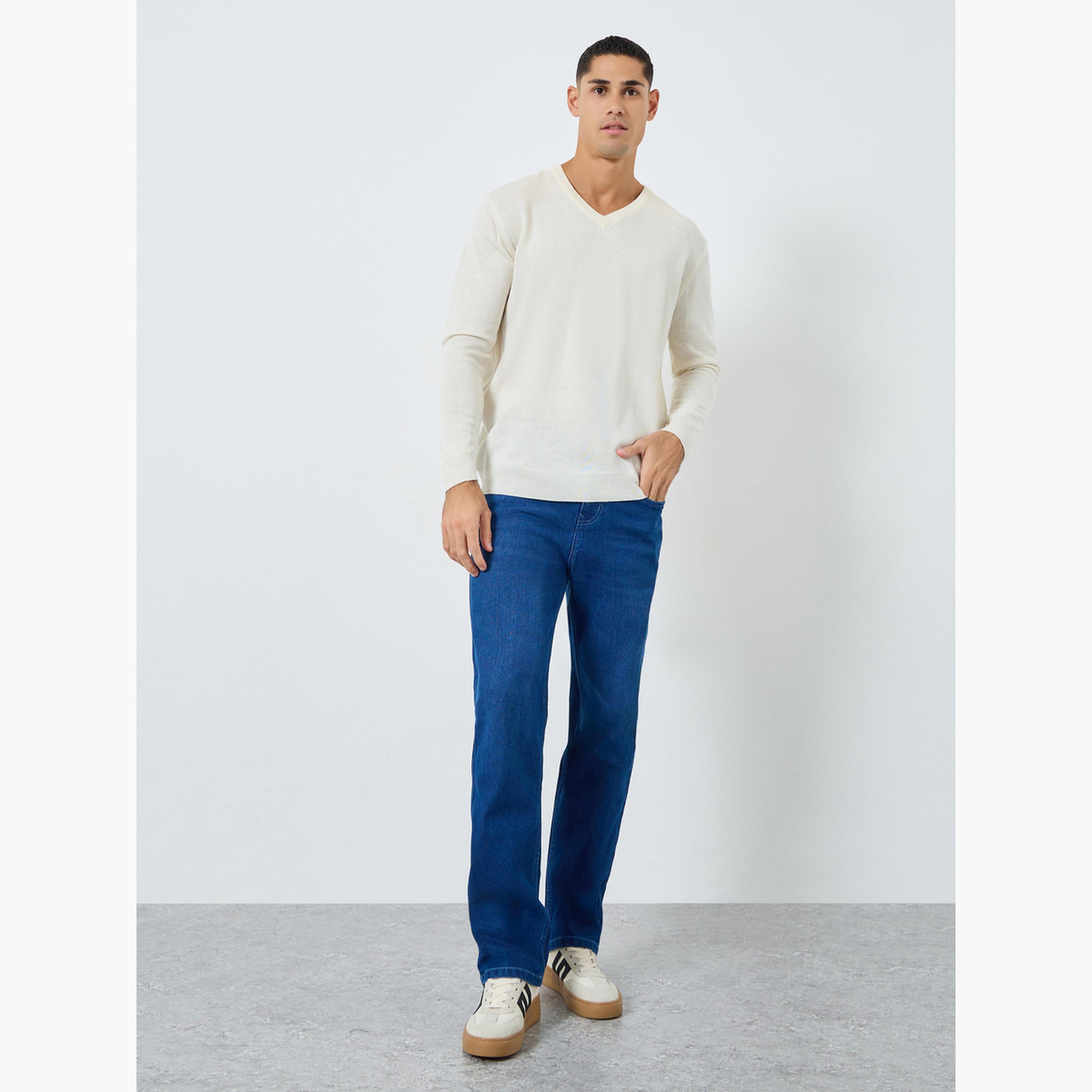 ستايلي - سترة  لون اوف وايت  برقبة على شكل حرف V للرجال -men-clothing-sweatersandpullovers-image-2