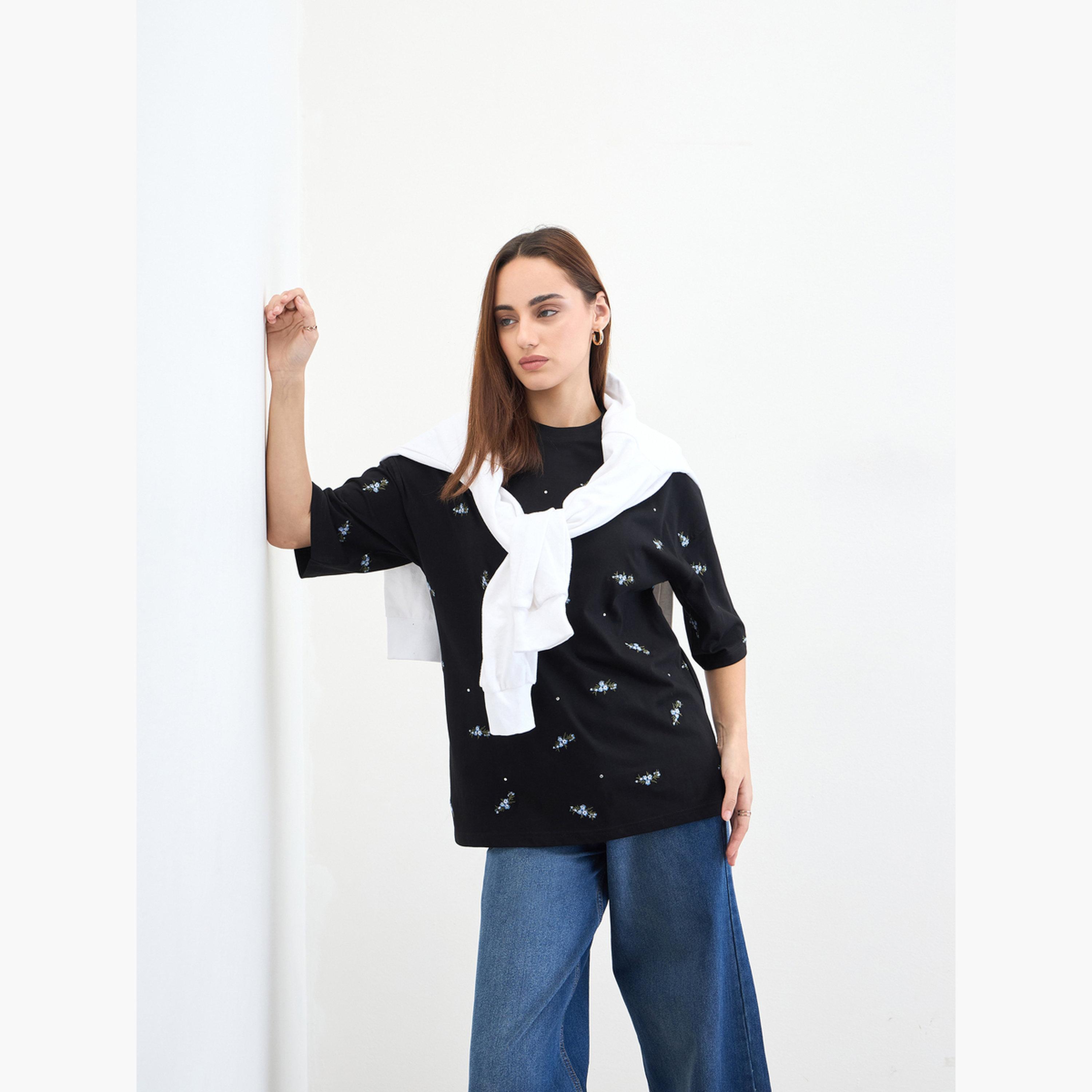 Styli Black Embroidered Sequined Oversized T-Shirt-women-clothing-tshirts-image-4