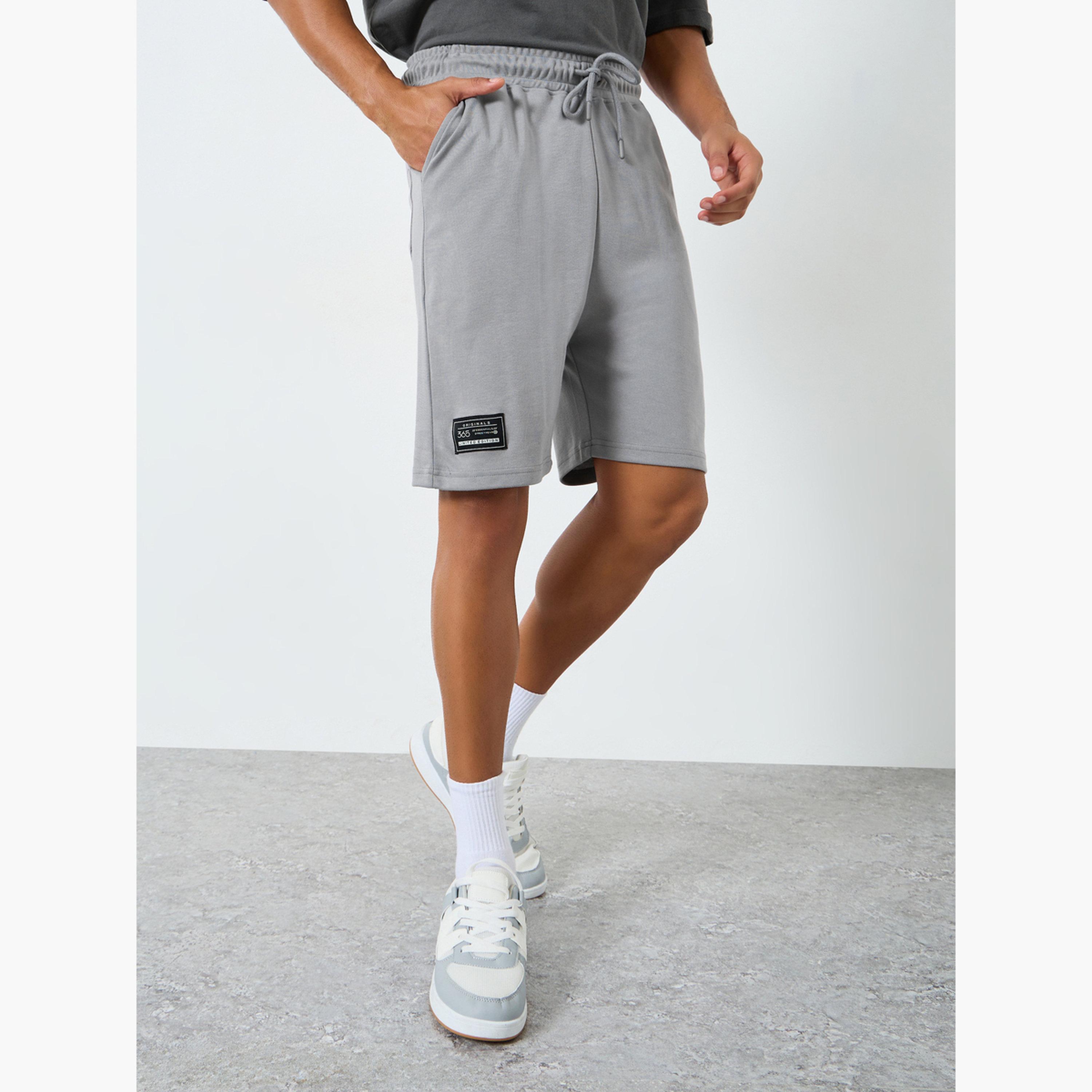 شورت بقصة واسعة مع رباط للرجال-men-clothing-bottoms-shorts-image-1