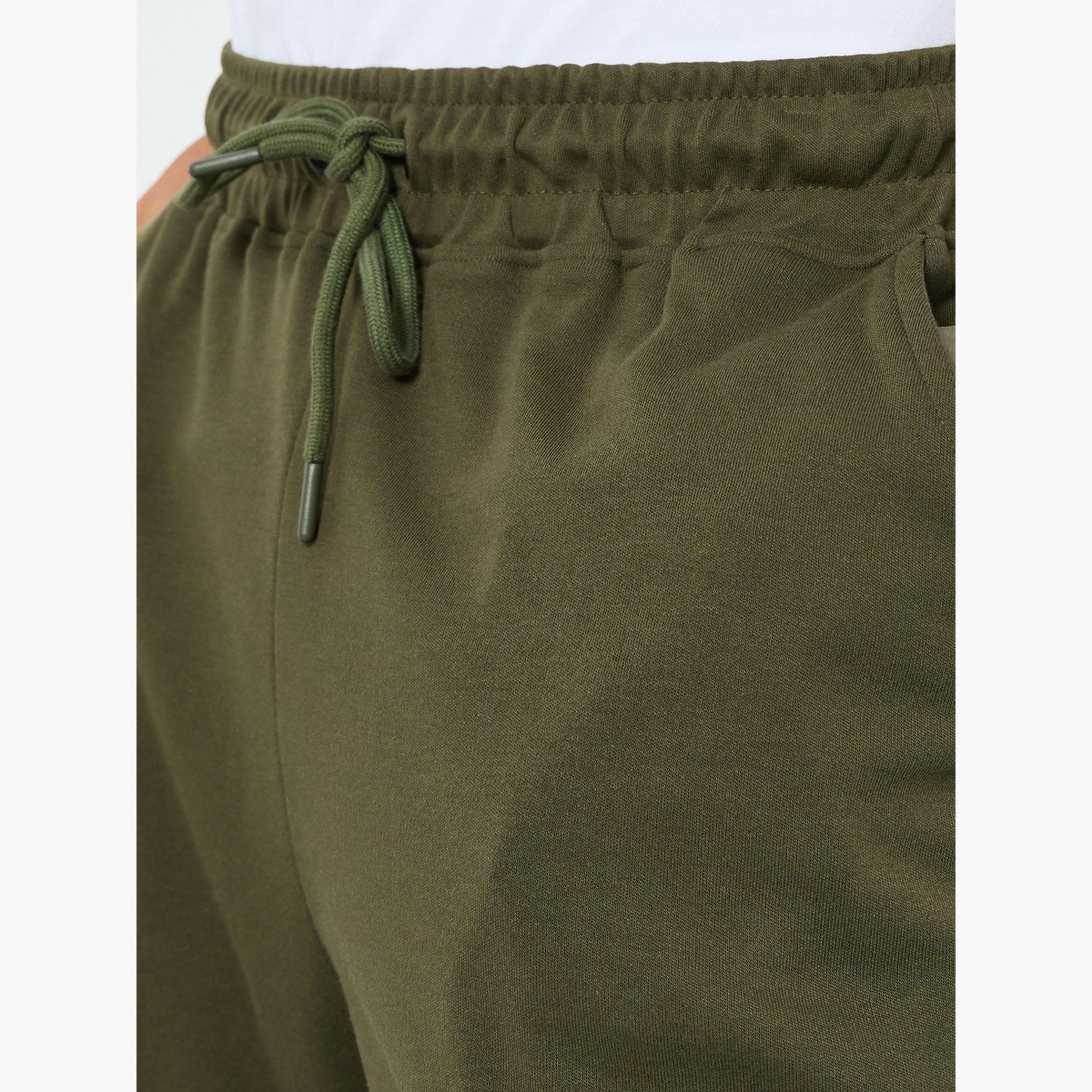Styli Men Olive Green Oversized Knit Shorts-men-clothing-bottoms-shorts-image-3
