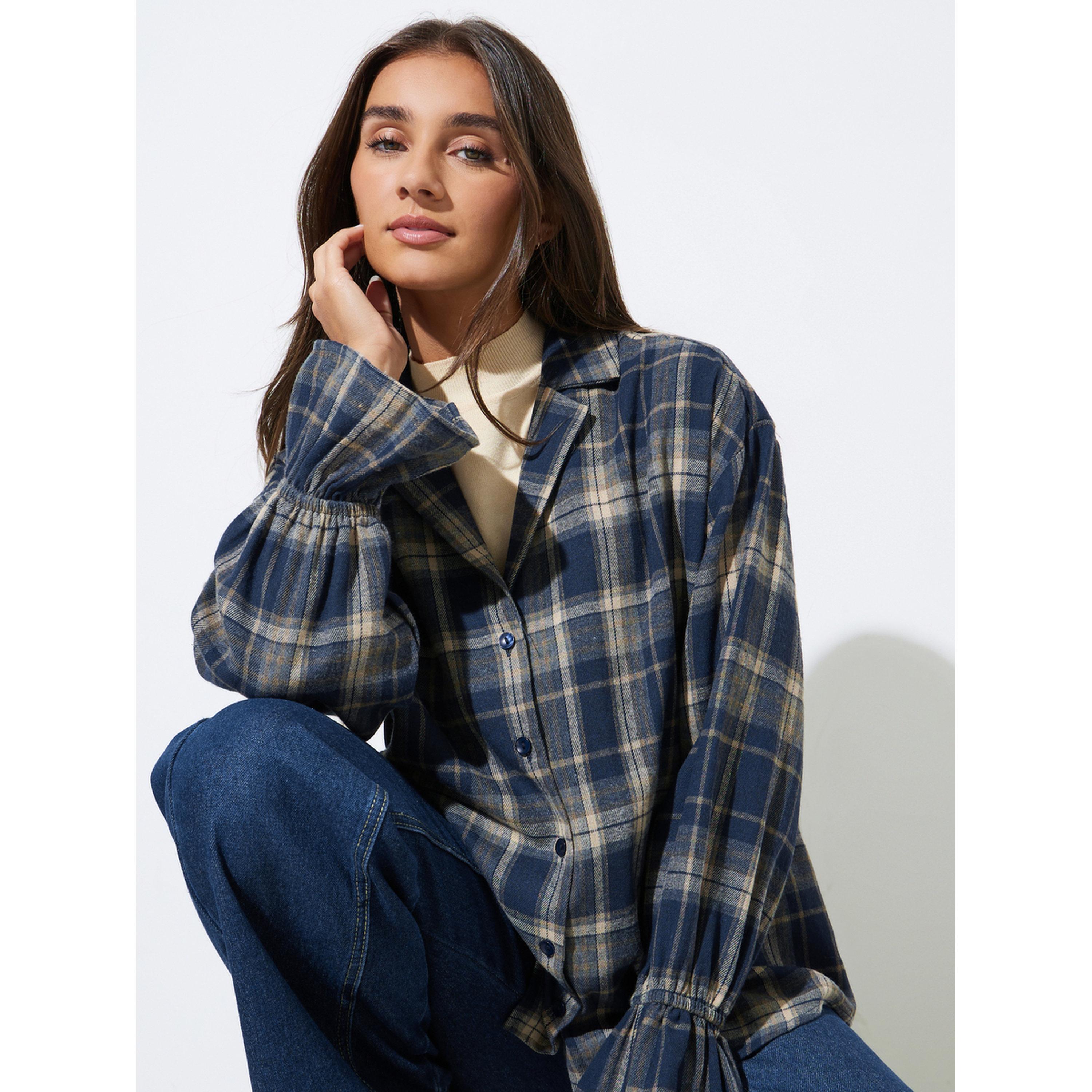 بلوزة بأكمام طويلة وطبعة مربعات باللون الأزرق-women-clothing-shirtsandblouses-shirts-image-3