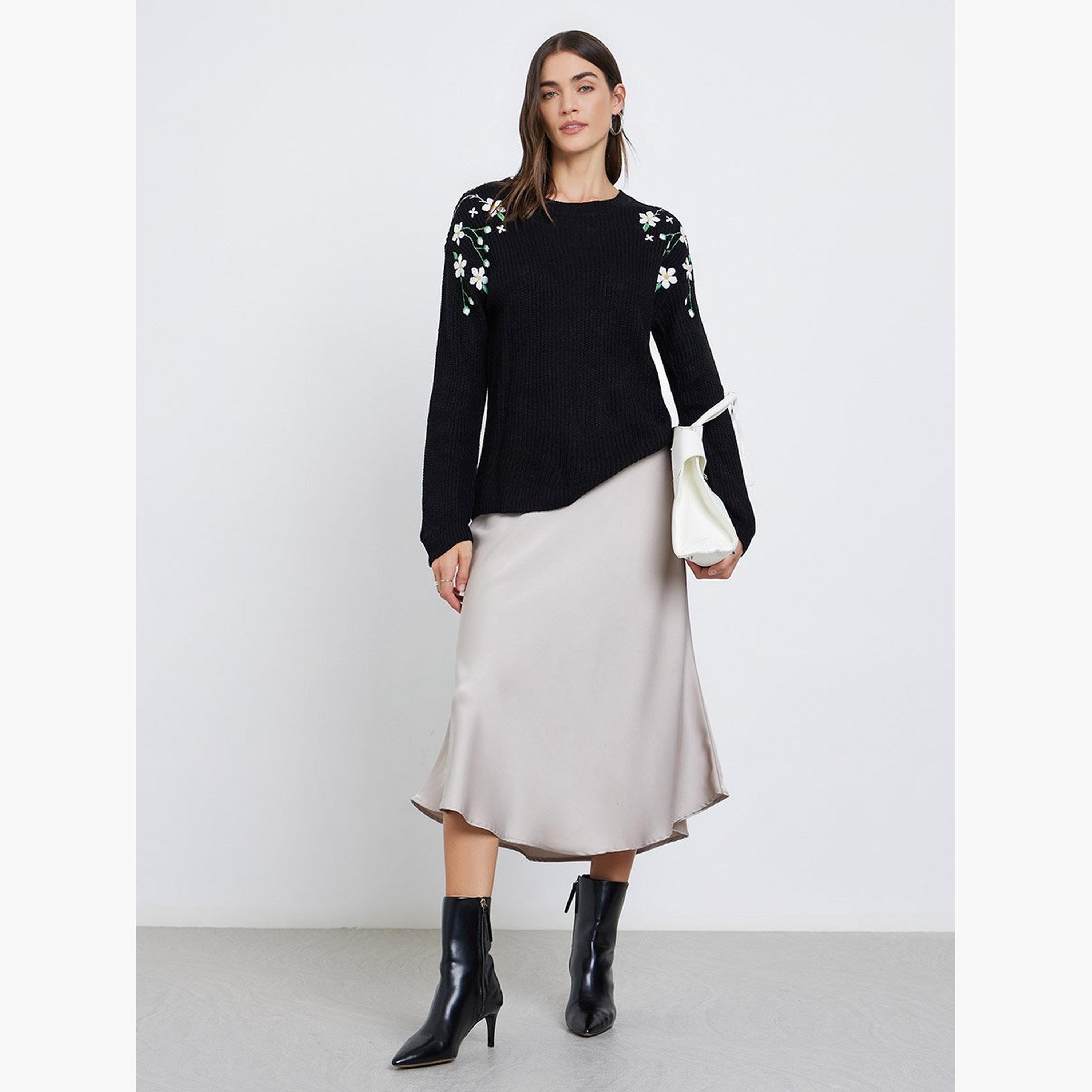 Styli Black Floral Embroidered Chunky Knit Sweater-women-winterwear-cardigansandjumpers-jumpers-image-2