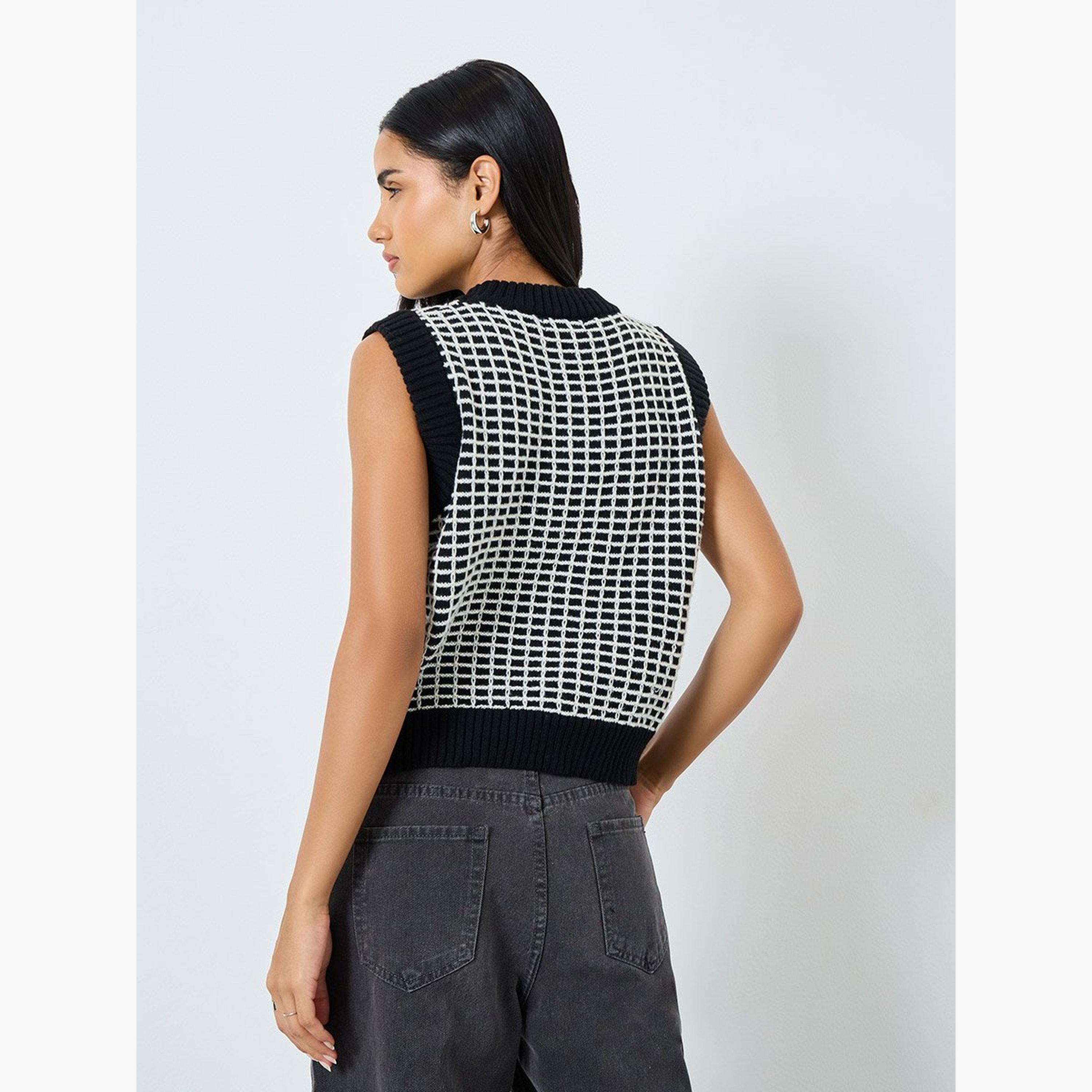 Styli Black Knit Sleeveless Knitted Vest-women-clothing-shirtsandblouses-blouses-image-5