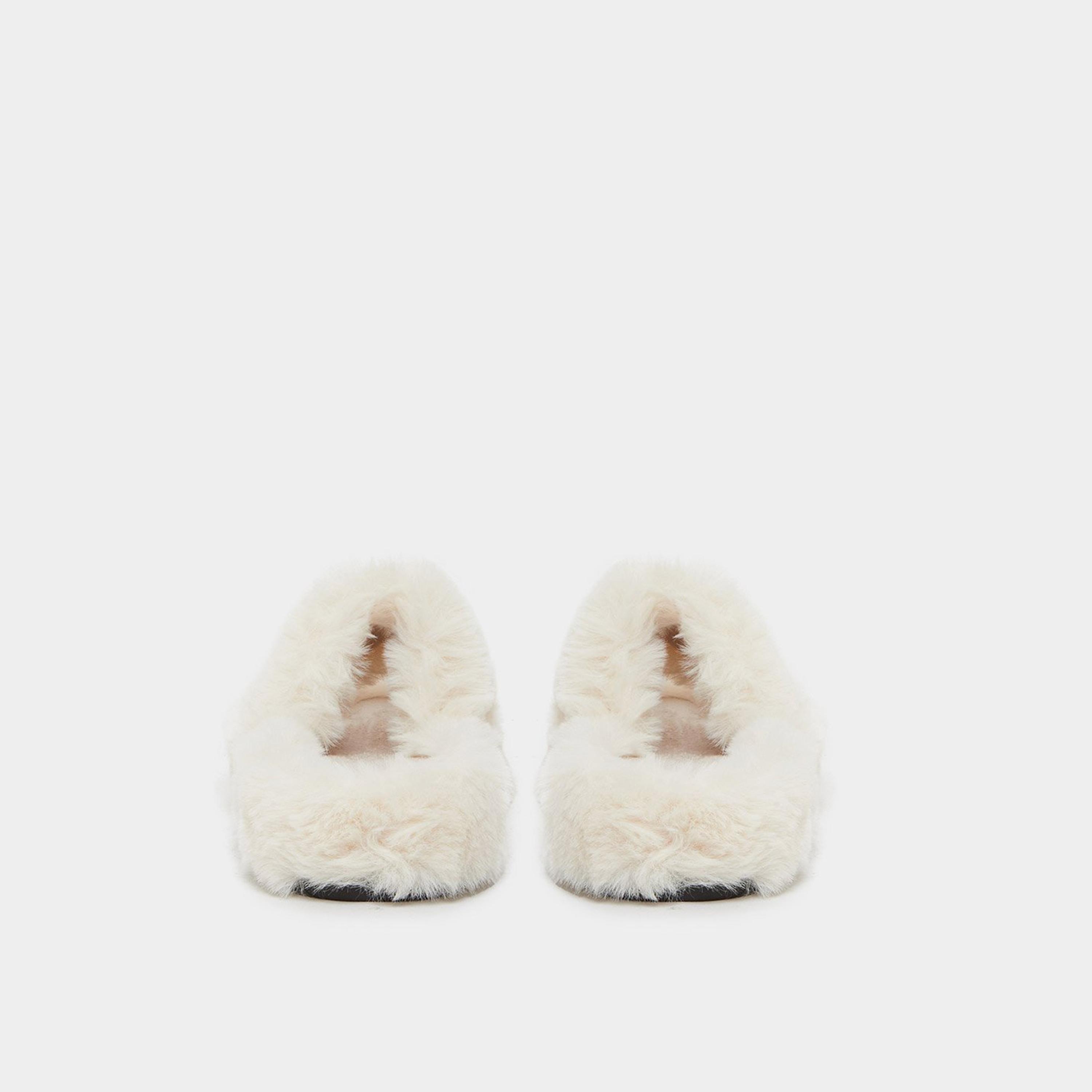 ستايلي - شبشب بيتي الفروية لون بيج-women-shoes-bedroomslippers-image-5