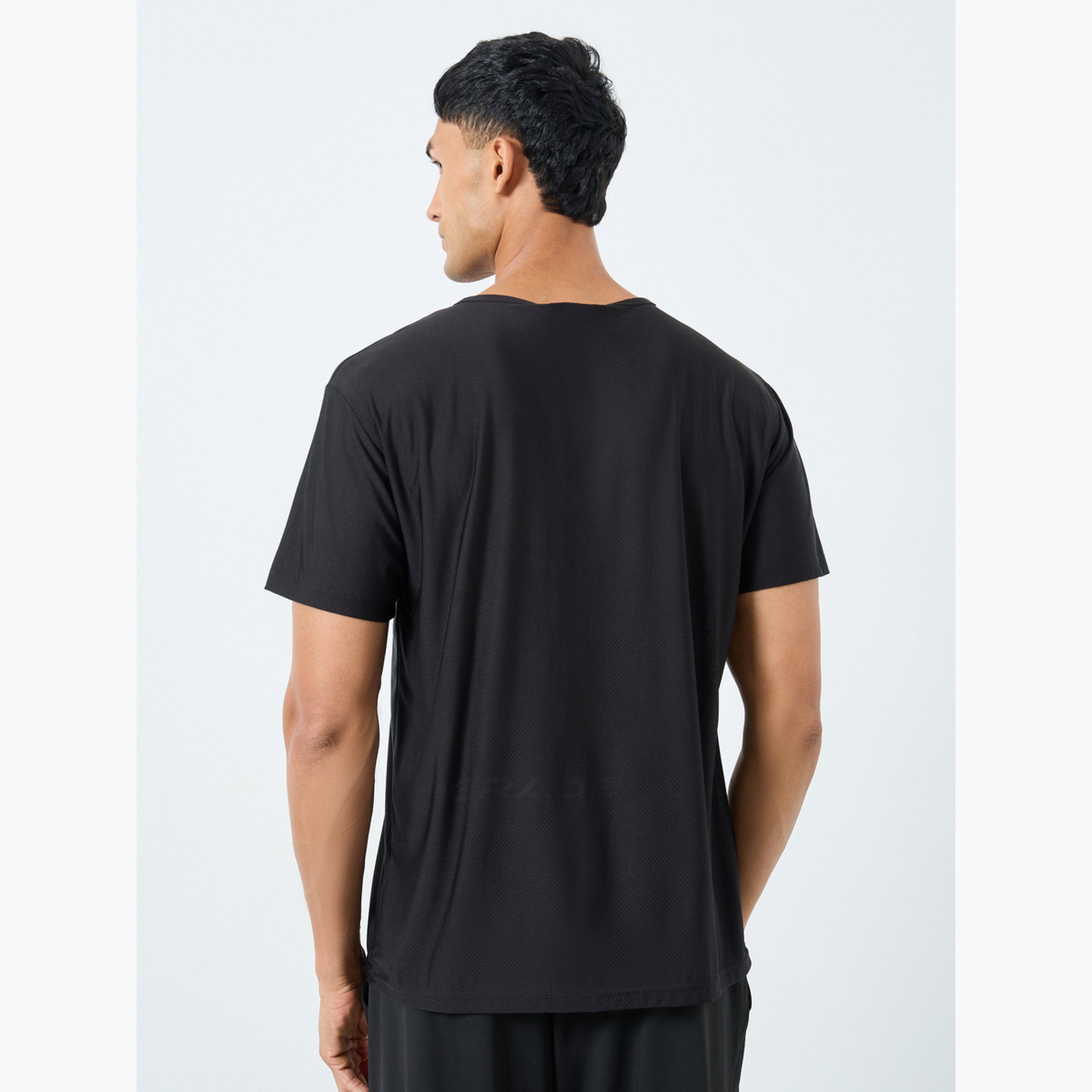 Styli Men Black Running Regular Fit T-Shirt-men-clothing-sportswearandactivewear-tshirtsandpolos-image-4