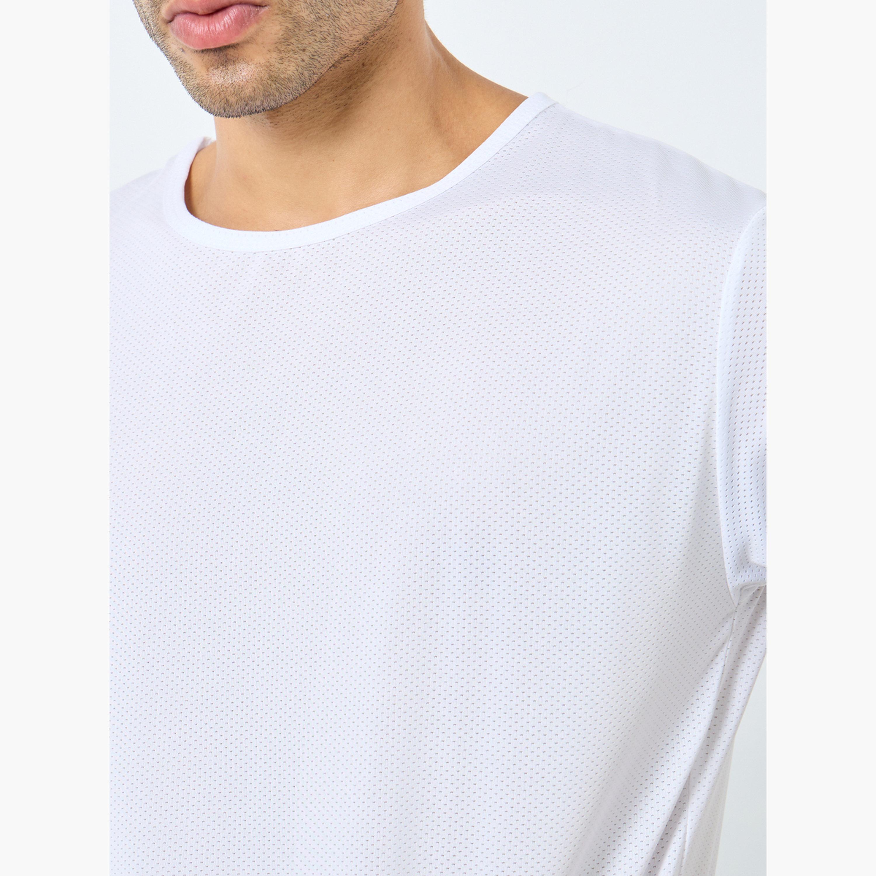 Styli Regular Fit Textured Crew Neck Athleisure T-Shirt-men-clothing-sportswearandactivewear-tshirtsandpolos-image-4