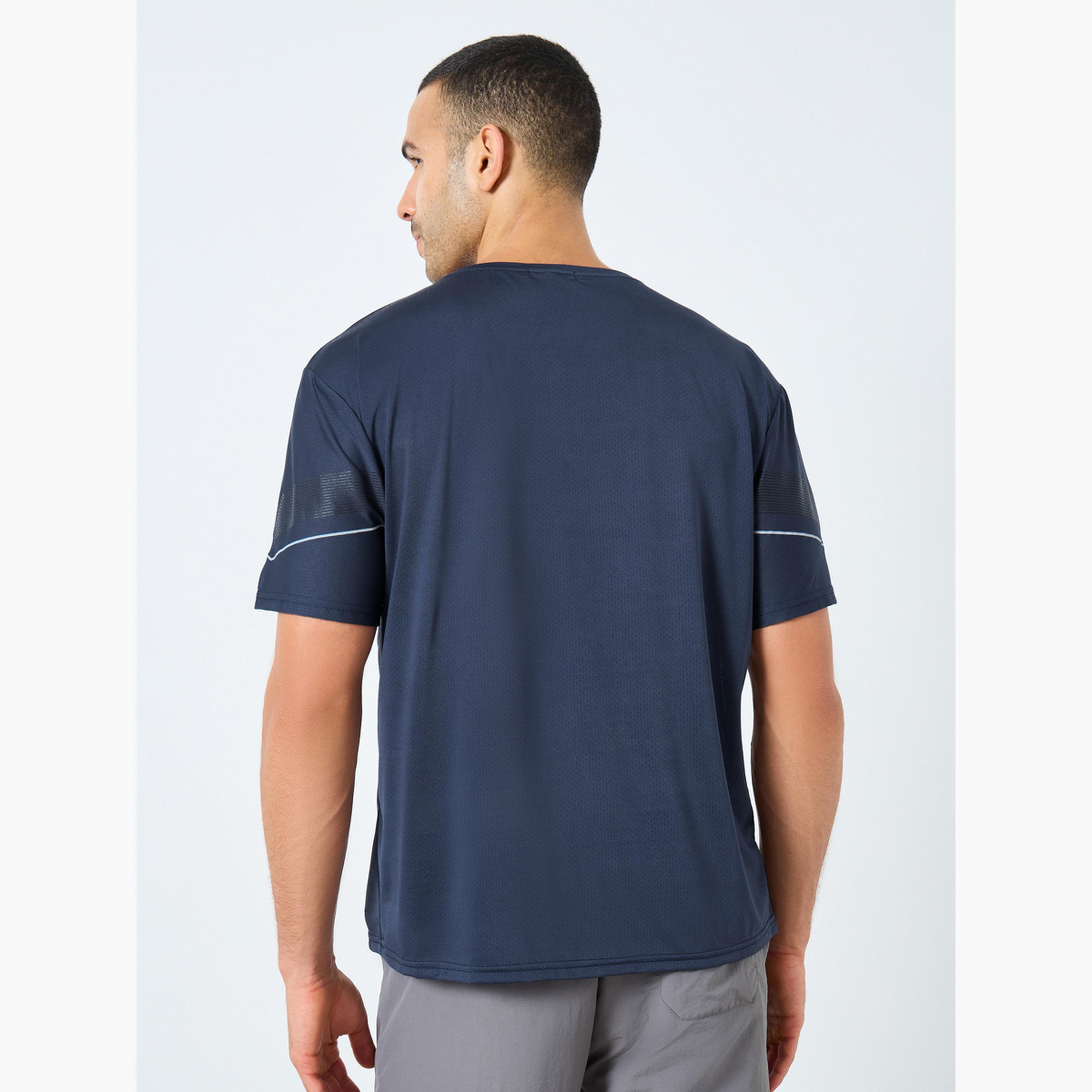 Styli Regular Fit Crew Neck Athleisure T-Shirt-men-clothing-sportswearandactivewear-tshirtsandpolos-image-4