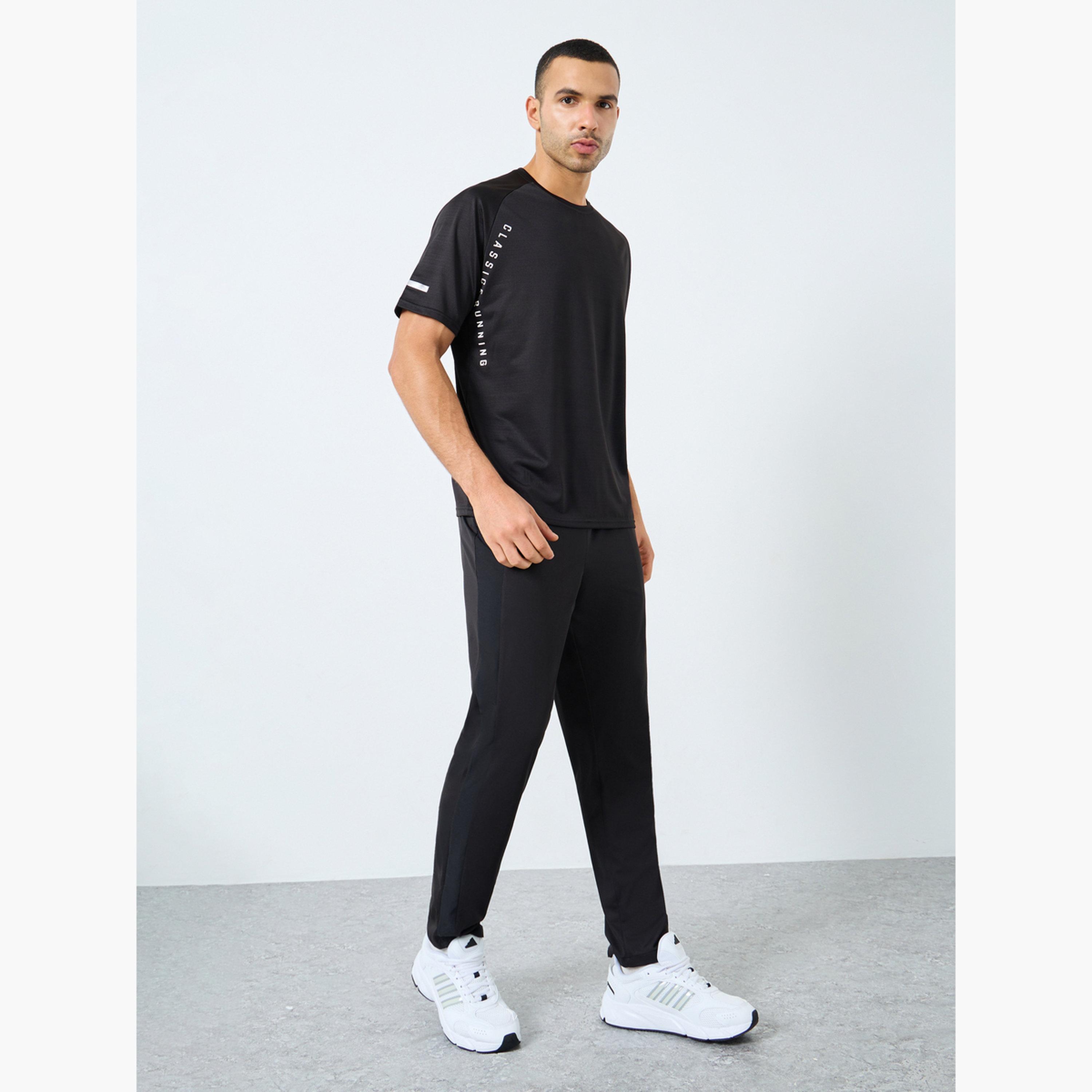 Styli Regular Fit Side Placement Print Detailing Athleisure T-Shirt-men-clothing-sportswearandactivewear-tshirtsandpolos-image-2
