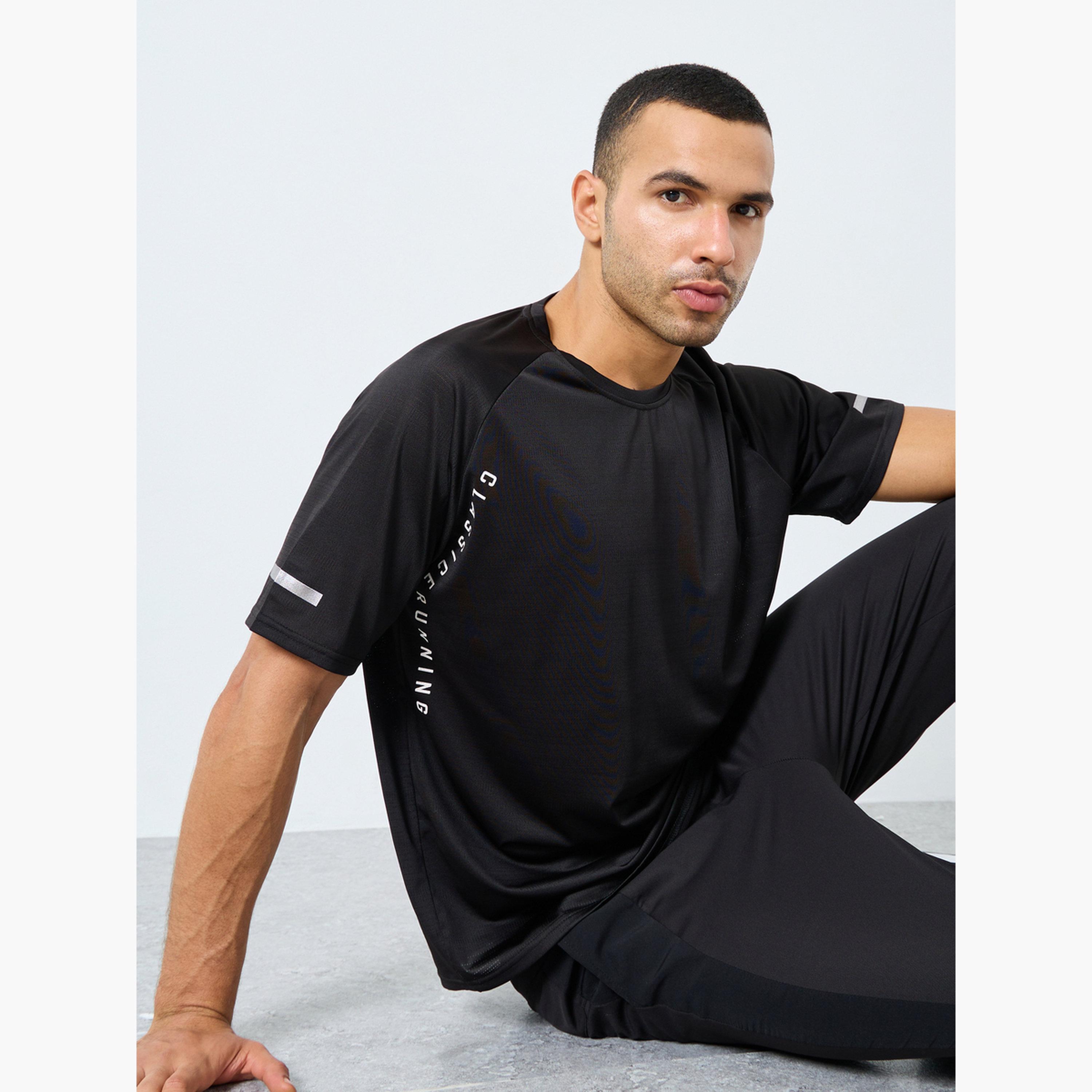 Styli Regular Fit Side Placement Print Detailing Athleisure T-Shirt-men-clothing-sportswearandactivewear-tshirtsandpolos-image-3