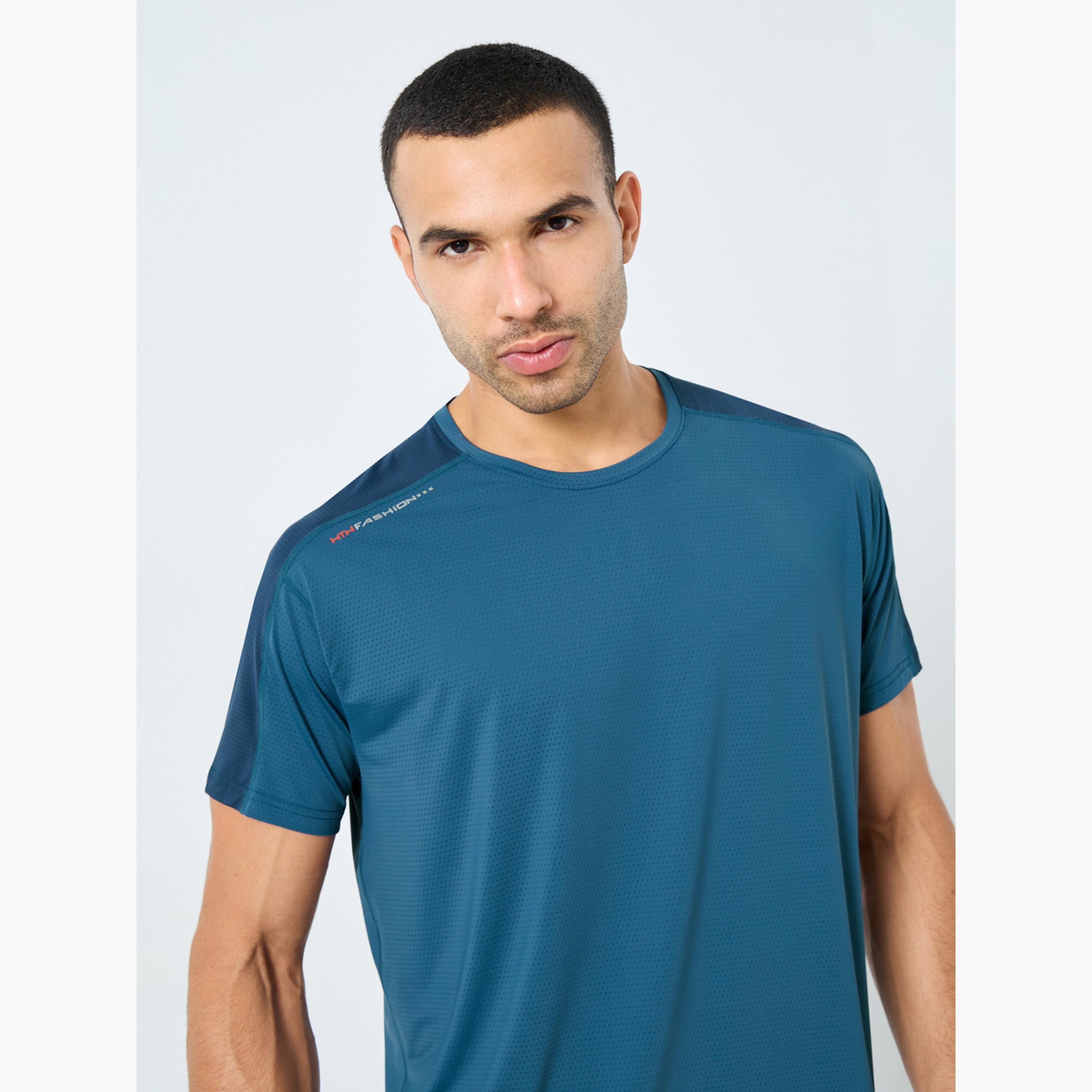Styli Regular Fit Shoulder Contrast Detail Athleisure T-Shirt-men-clothing-sportswearandactivewear-tshirtsandpolos-image-3