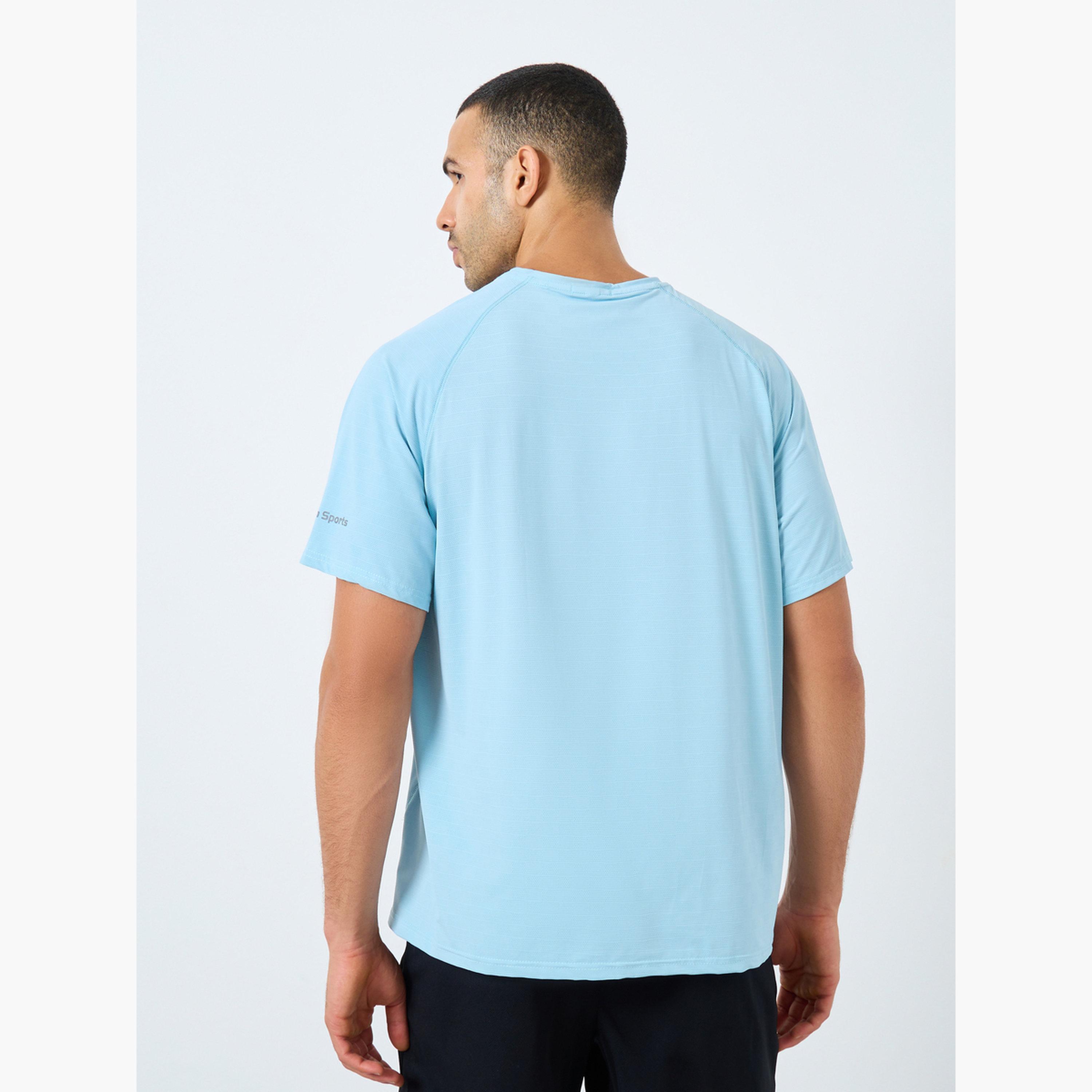 Styli Regular Fit Shoulder Print Detail Athleisure T-Shirt-men-clothing-sportswearandactivewear-tshirtsandpolos-image-5