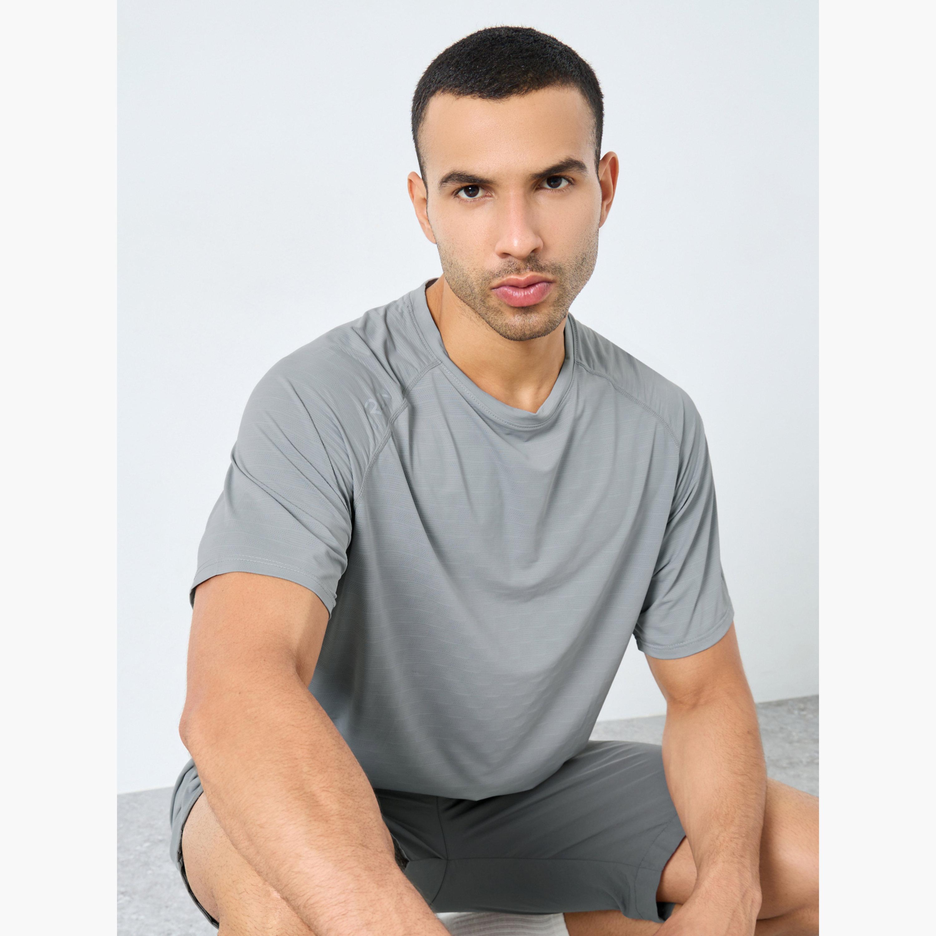 Styli Regular Fit Shoulder Print Detail Athleisure T-Shirt-men-clothing-sportswearandactivewear-tshirtsandpolos-image-3