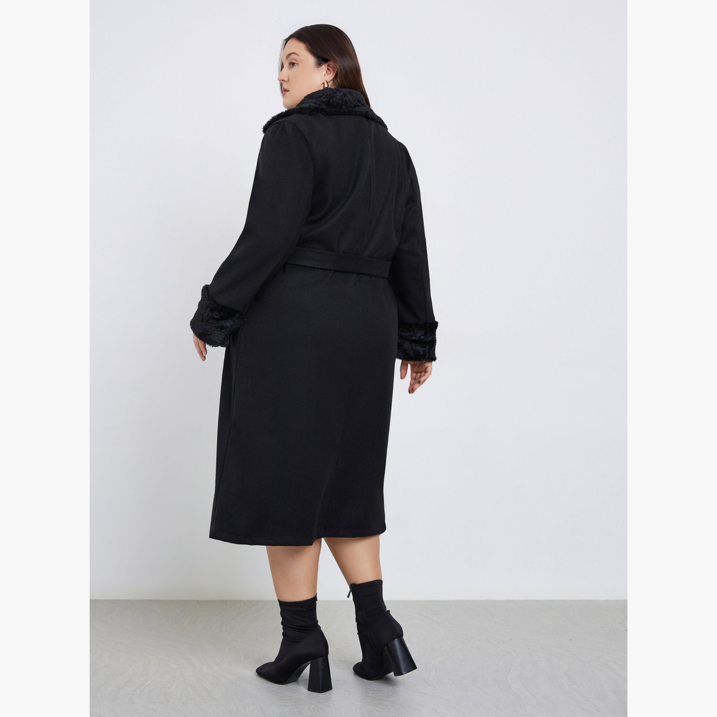 Styli Women Plus Size Black Wool Like Belted Coat with Fur Trim-women-winterwear-coatsandjackets-coats-image-5