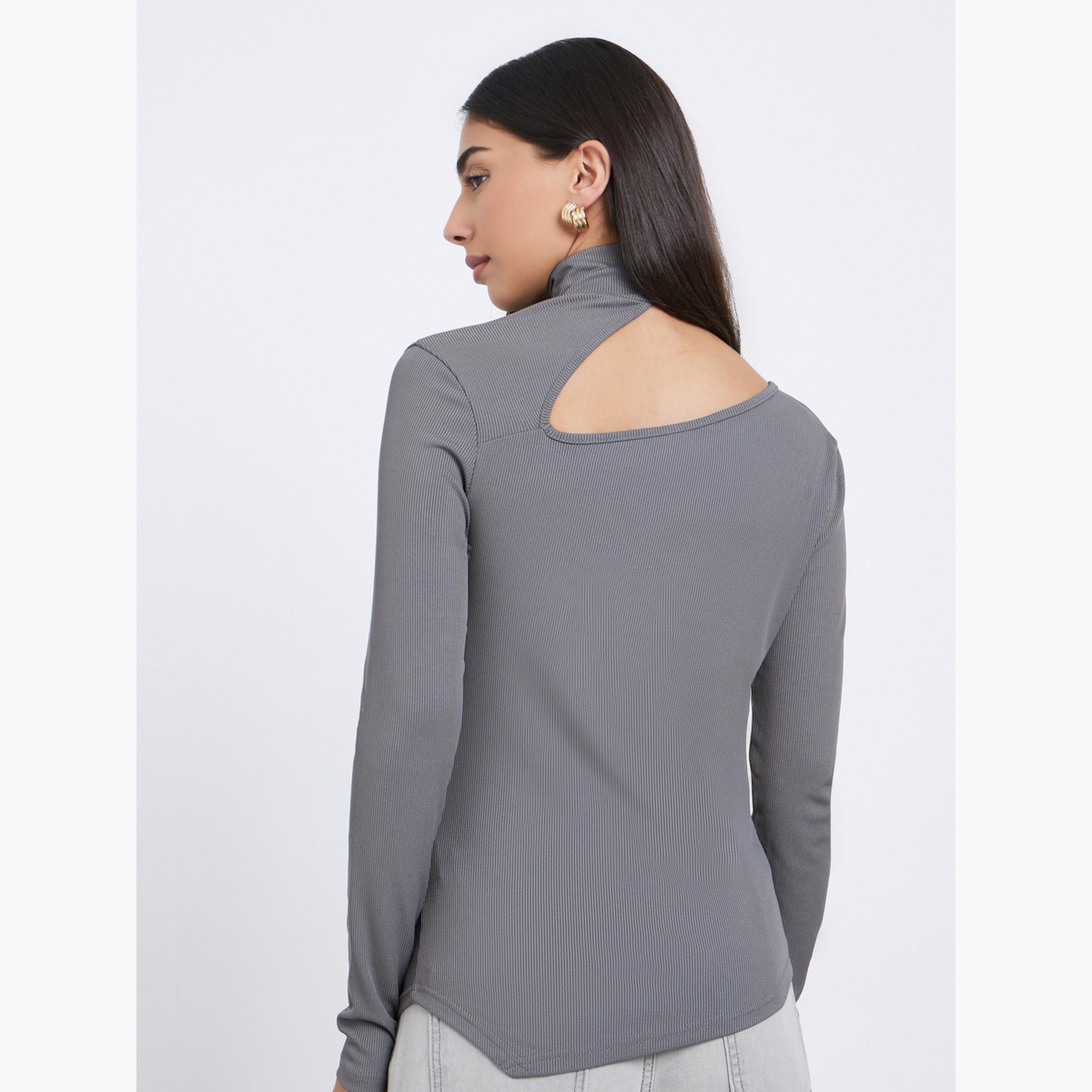 ستايلي - بلوزة محبوكة لون فحمي مع تفاصيل مقصوصة-women-clothing-tshirts-image-4